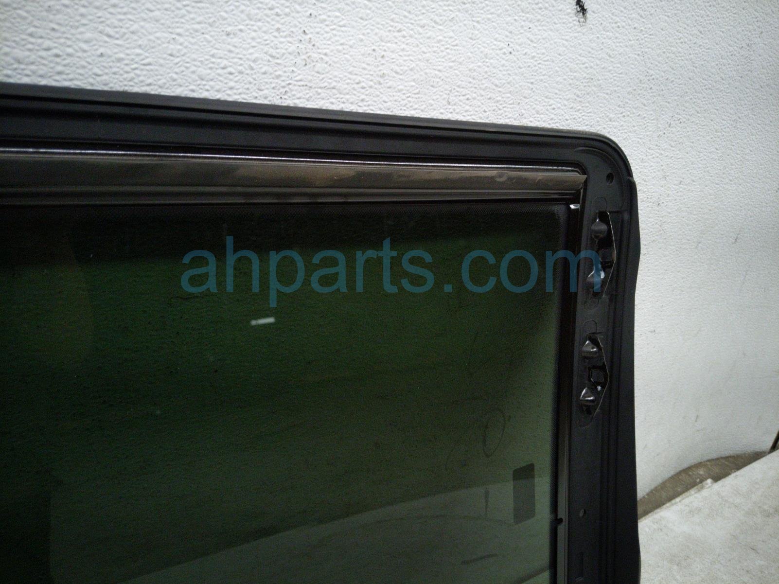 2025 BMW I4 Sunroof / Sun Roof Glass Window 54 10 8 737 865 Replacement 2025 BMW I4 Sunroof / Sun Roof Glass Window 54 10 8 737 865 Replacement thumbnail