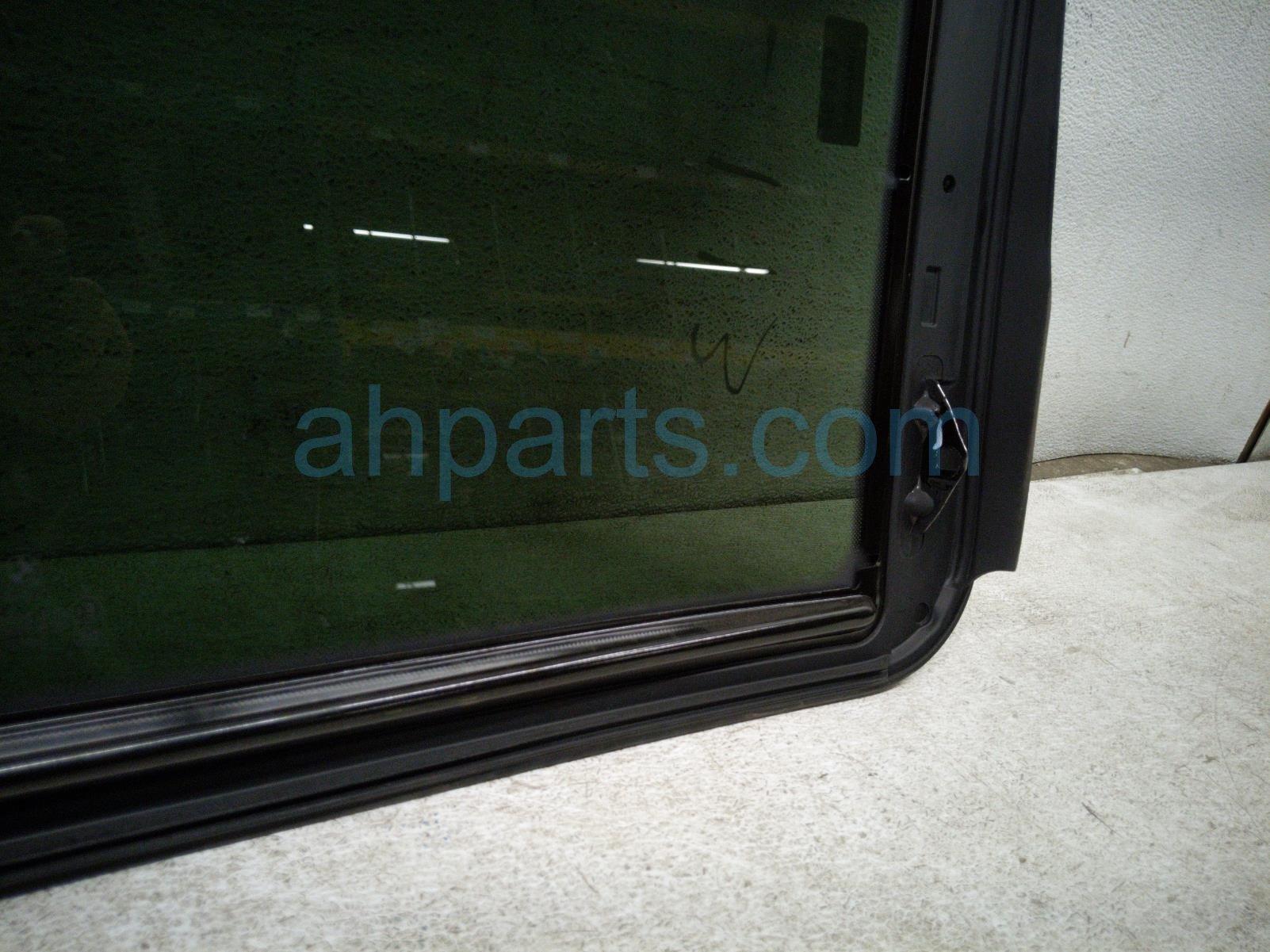 2025 BMW I4 Sunroof / Sun Roof Glass Window 54 10 8 737 865 Replacement 2025 BMW I4 Sunroof / Sun Roof Glass Window 54 10 8 737 865 Replacement thumbnail