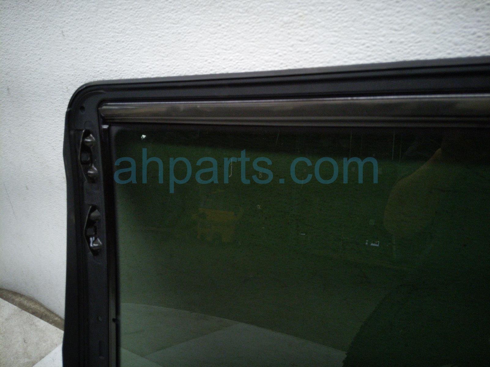 2025 BMW I4 Sunroof / Sun Roof Glass Window 54 10 8 737 865 Replacement 2025 BMW I4 Sunroof / Sun Roof Glass Window 54 10 8 737 865 Replacement thumbnail