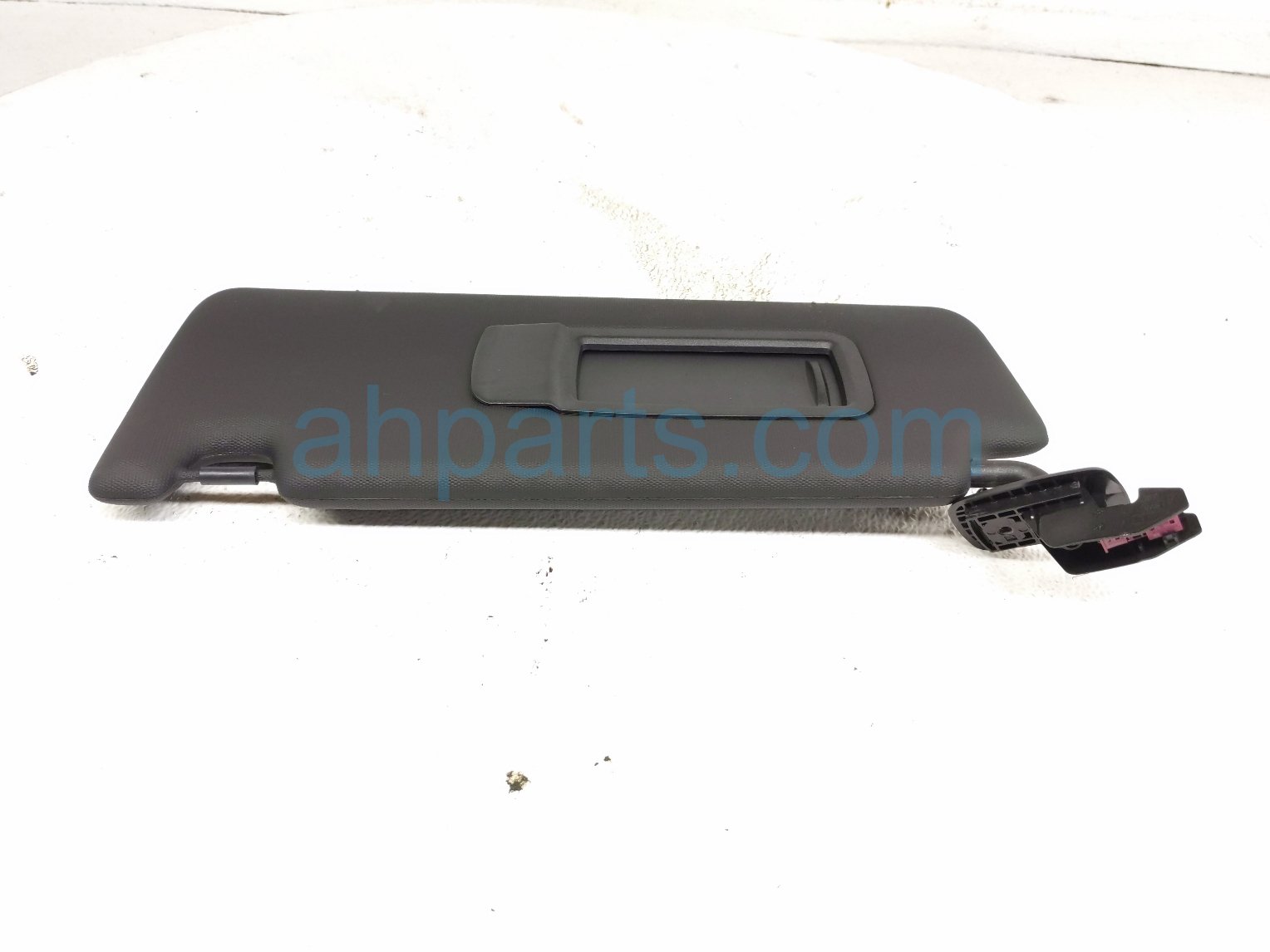 2025 BMW I4 Driver Sun Visor Black 51 16 8 097 333 Replacement 2025 BMW I4 Driver Sun Visor Black 51 16 8 097 333 Replacement thumbnail