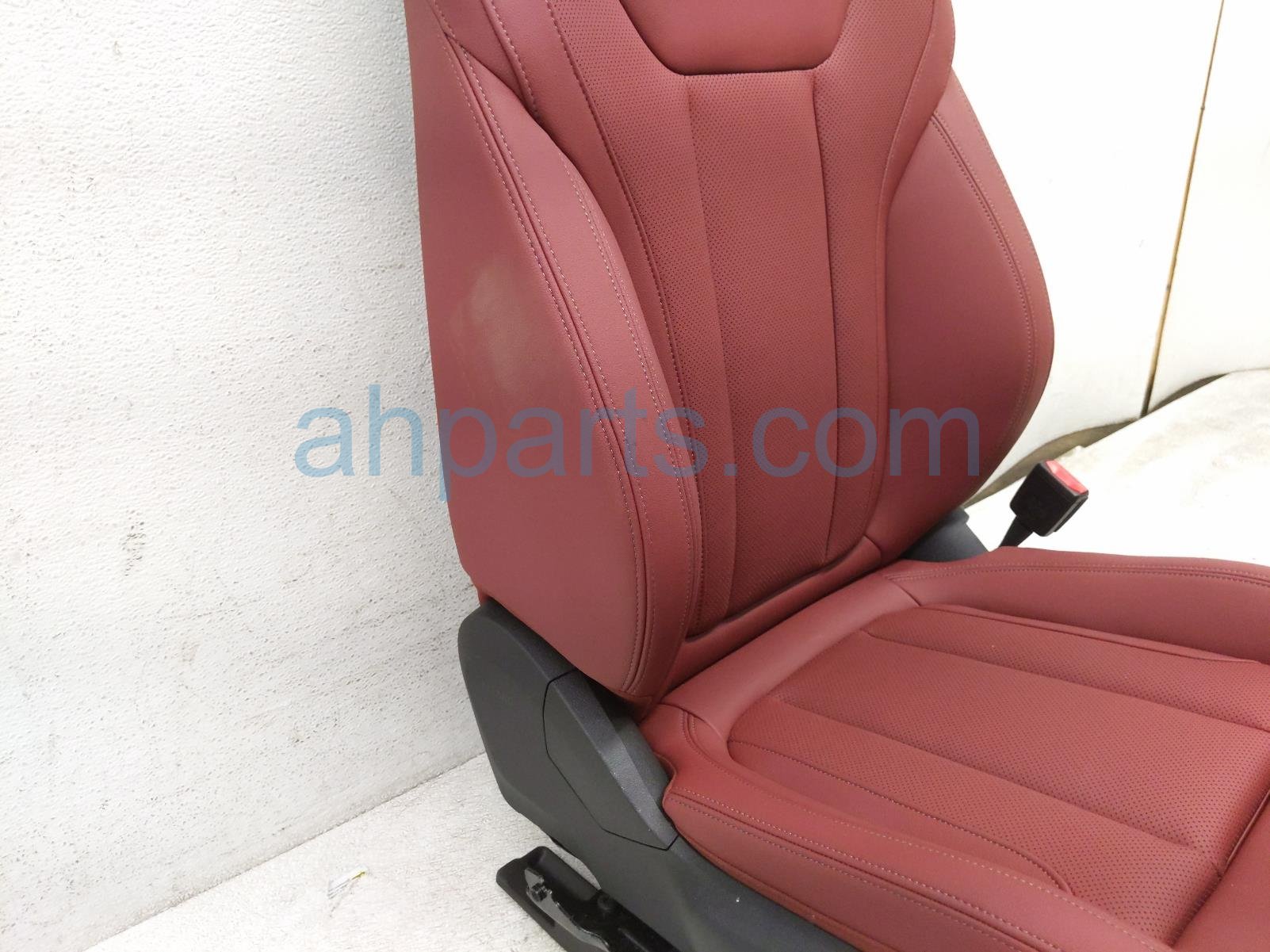 2025 BMW I4 Front Passenger Seat Red W/ Airbag 52 10 5 A1A FA8 Replacement 2025 BMW I4 Front Passenger Seat Red W/ Airbag 52 10 5 A1A FA8 Replacement thumbnail