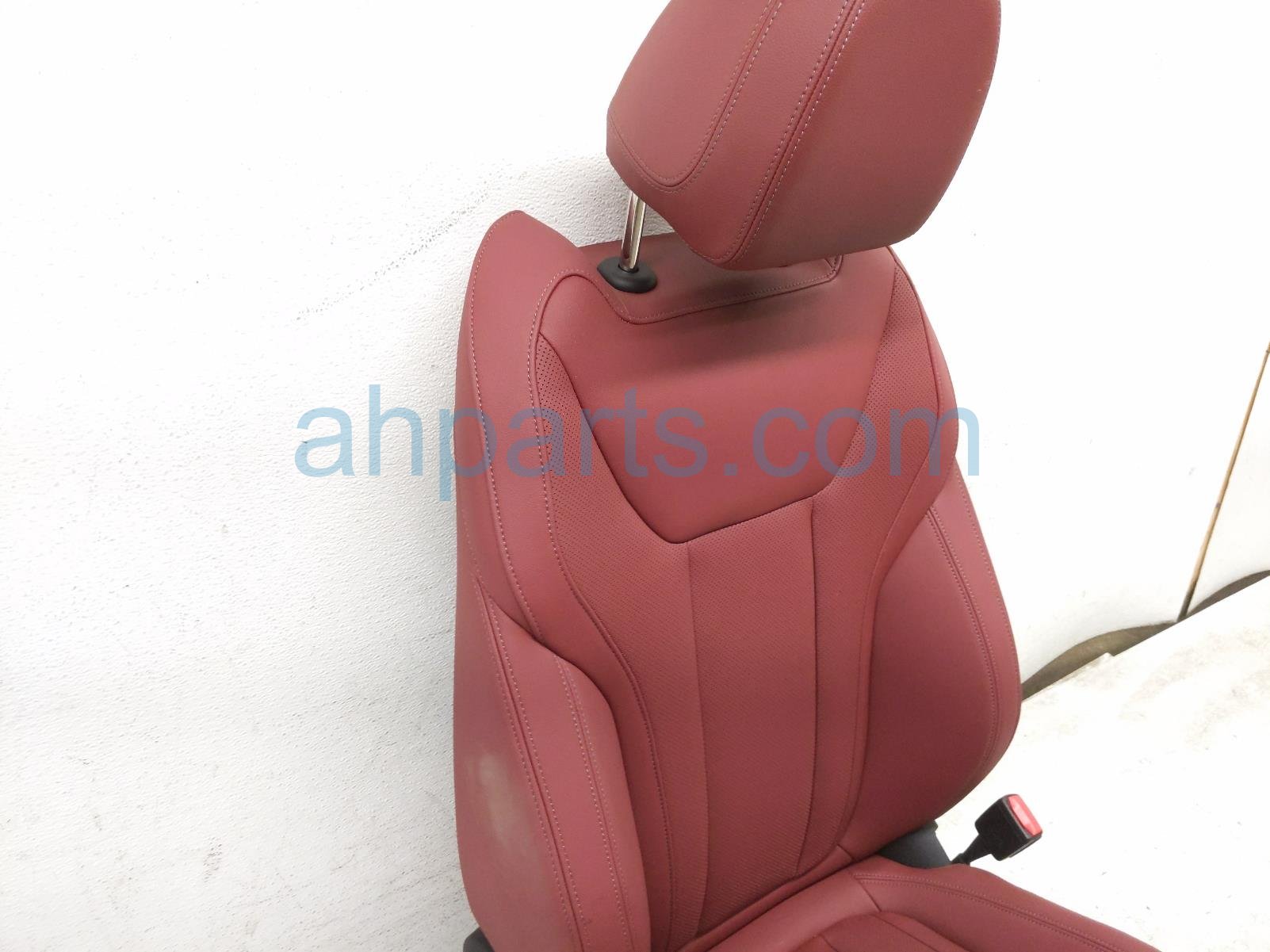 2025 BMW I4 Front Passenger Seat Red W/ Airbag 52 10 5 A1A FA8 Replacement 2025 BMW I4 Front Passenger Seat Red W/ Airbag 52 10 5 A1A FA8 Replacement thumbnail