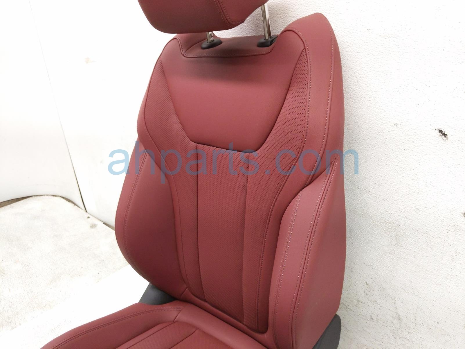 2025 BMW I4 Front Passenger Seat Red W/ Airbag 52 10 5 A1A FA8 Replacement 2025 BMW I4 Front Passenger Seat Red W/ Airbag 52 10 5 A1A FA8 Replacement thumbnail