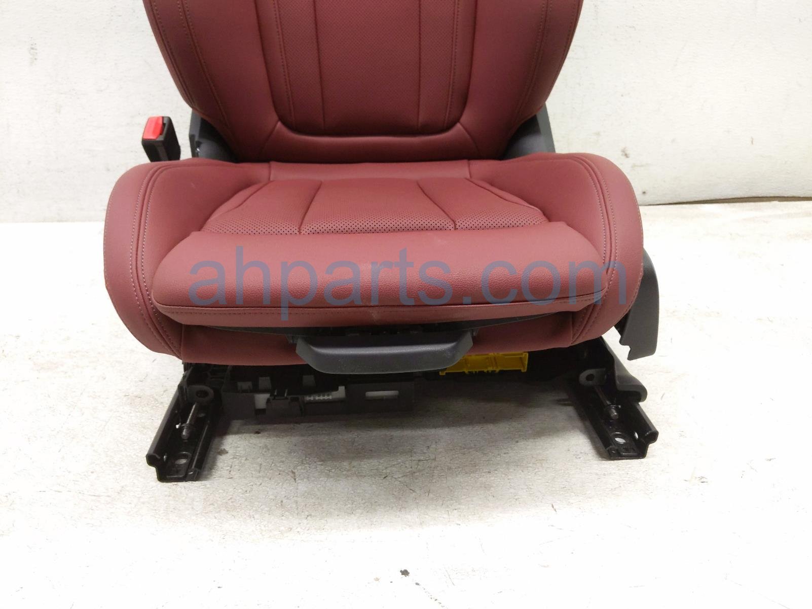 2025 BMW I4 Front Driver Seat Red W/ Airbag 52 10 5 A1A FA7 Replacement 2025 BMW I4 Front Driver Seat Red W/ Airbag 52 10 5 A1A FA7 Replacement thumbnail