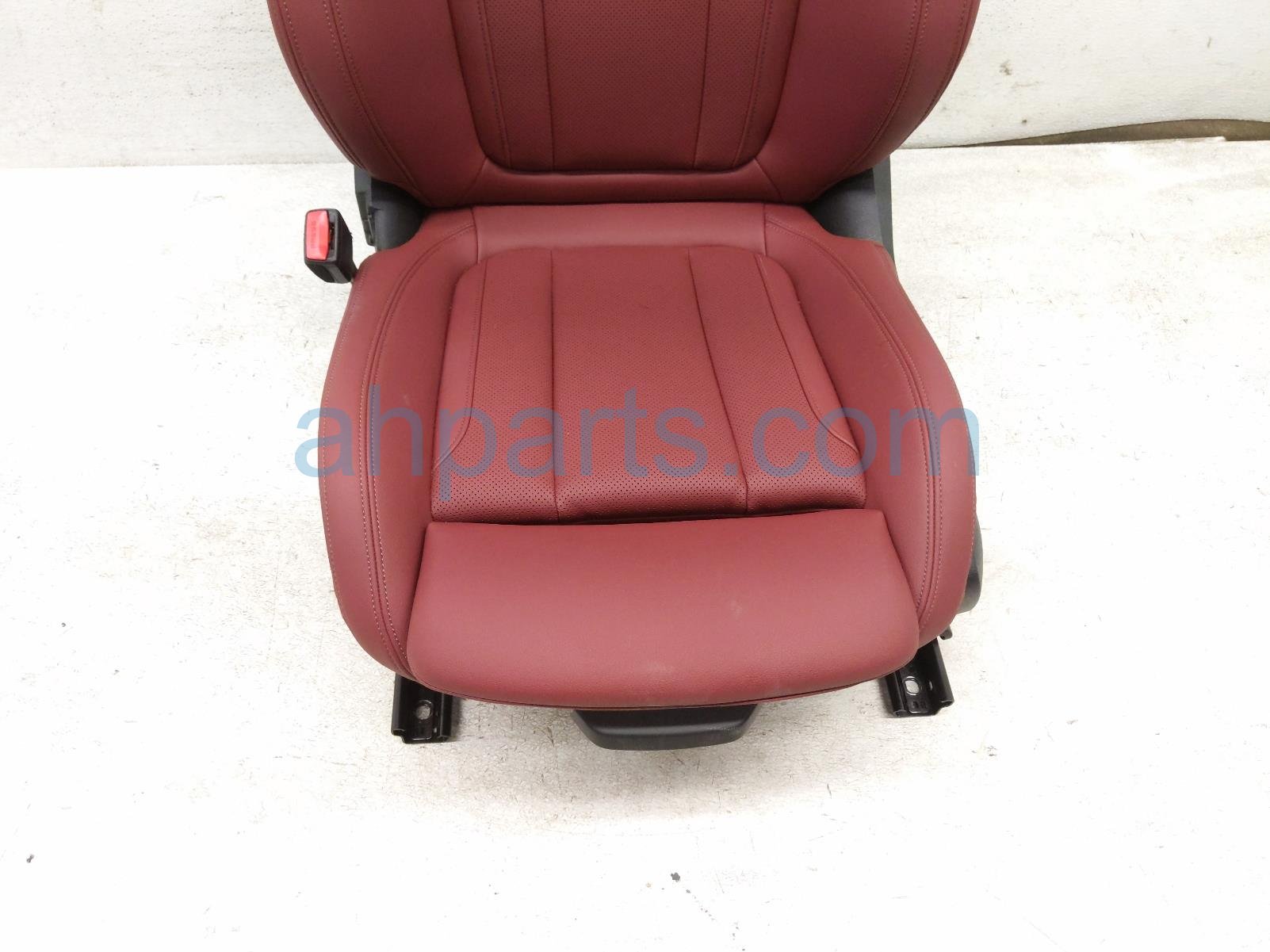 2025 BMW I4 Front Driver Seat Red W/ Airbag 52 10 5 A1A FA7 Replacement 2025 BMW I4 Front Driver Seat Red W/ Airbag 52 10 5 A1A FA7 Replacement thumbnail