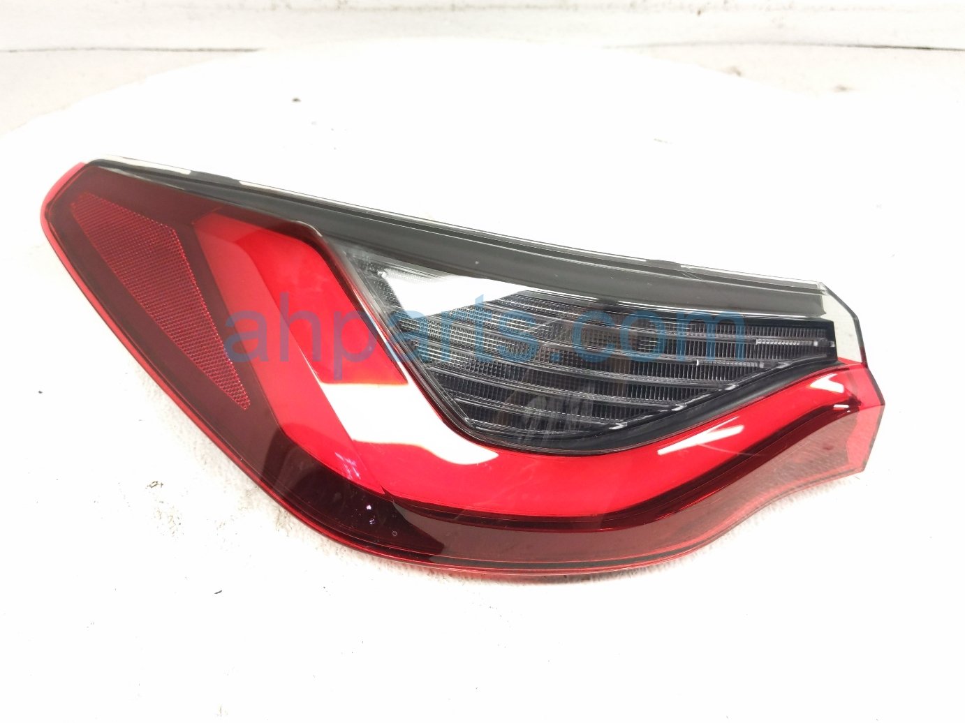 2025 BMW I4 Light / Rear Driver Tail Lamp (on Body) 63 21 7 477 605 Replacement 2025 BMW I4 Light / Rear Driver Tail Lamp (on Body) 63 21 7 477 605 Replacement thumbnail