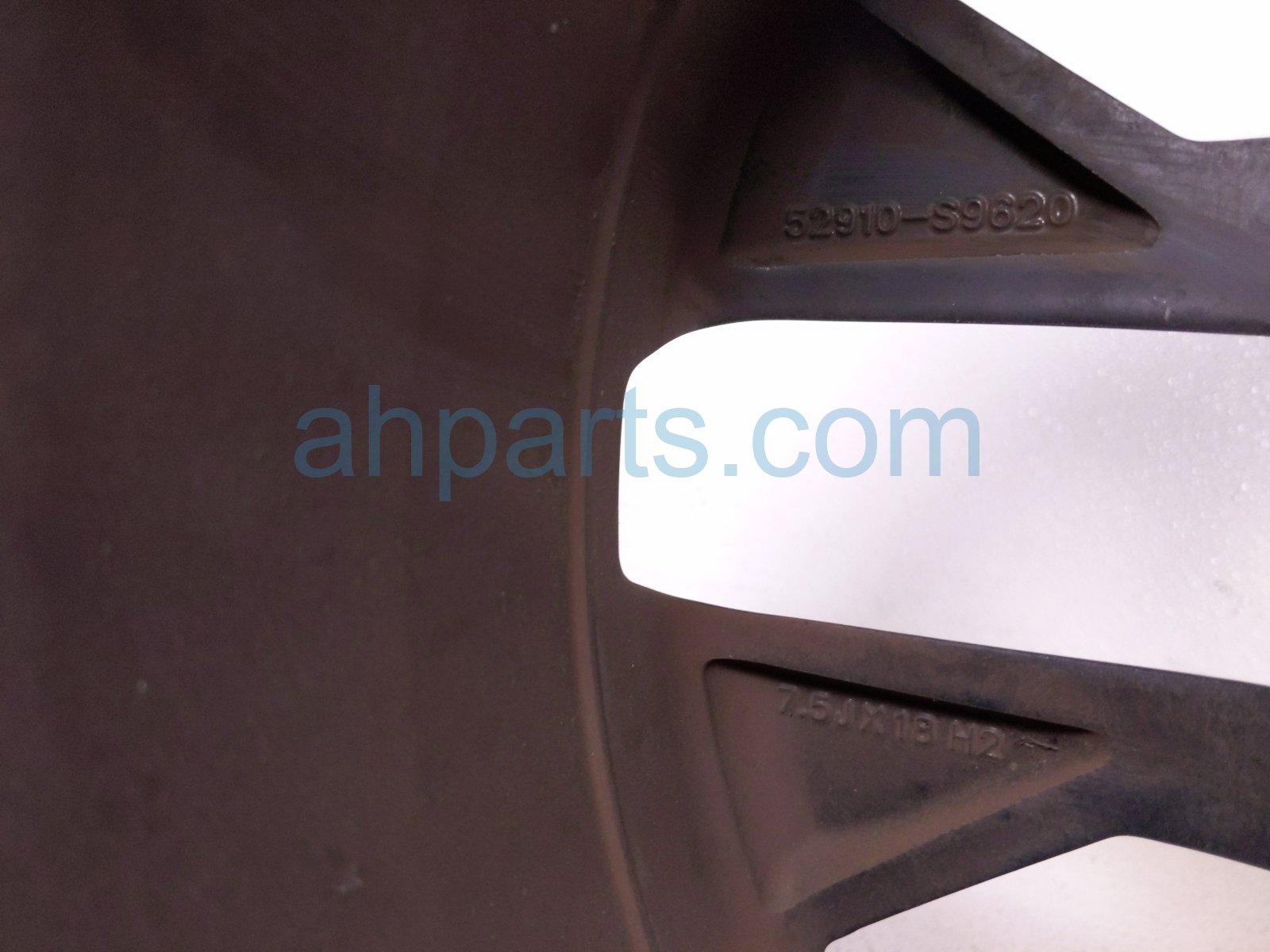 2023 Kia Telluride Front Driver Wheel / Rim 52910 S9620 Replacement 2023 Kia Telluride Front Driver Wheel / Rim 52910 S9620 Replacement thumbnail