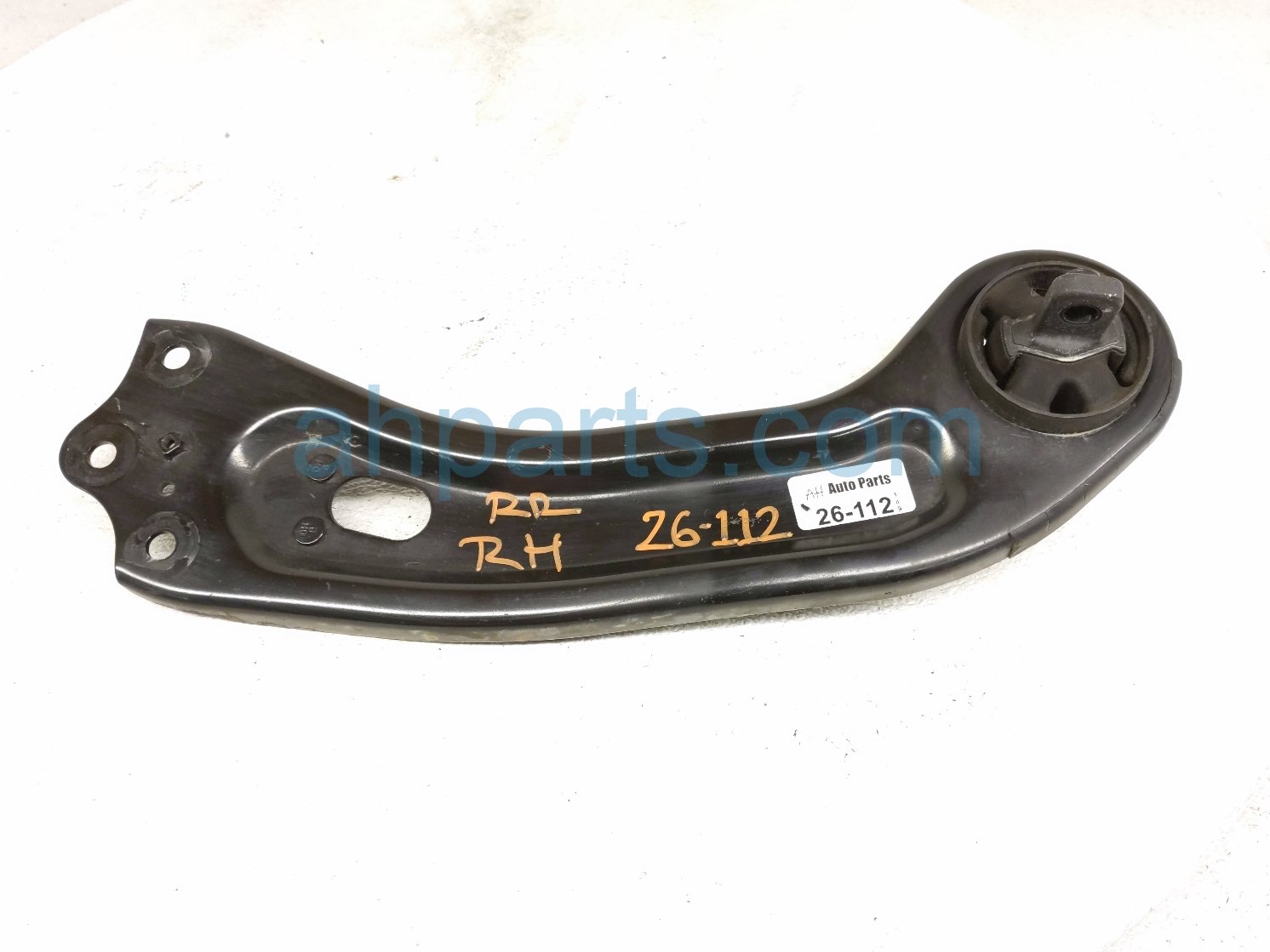 Kia RR/RH TRAILING LOWER CONTROL ARM
