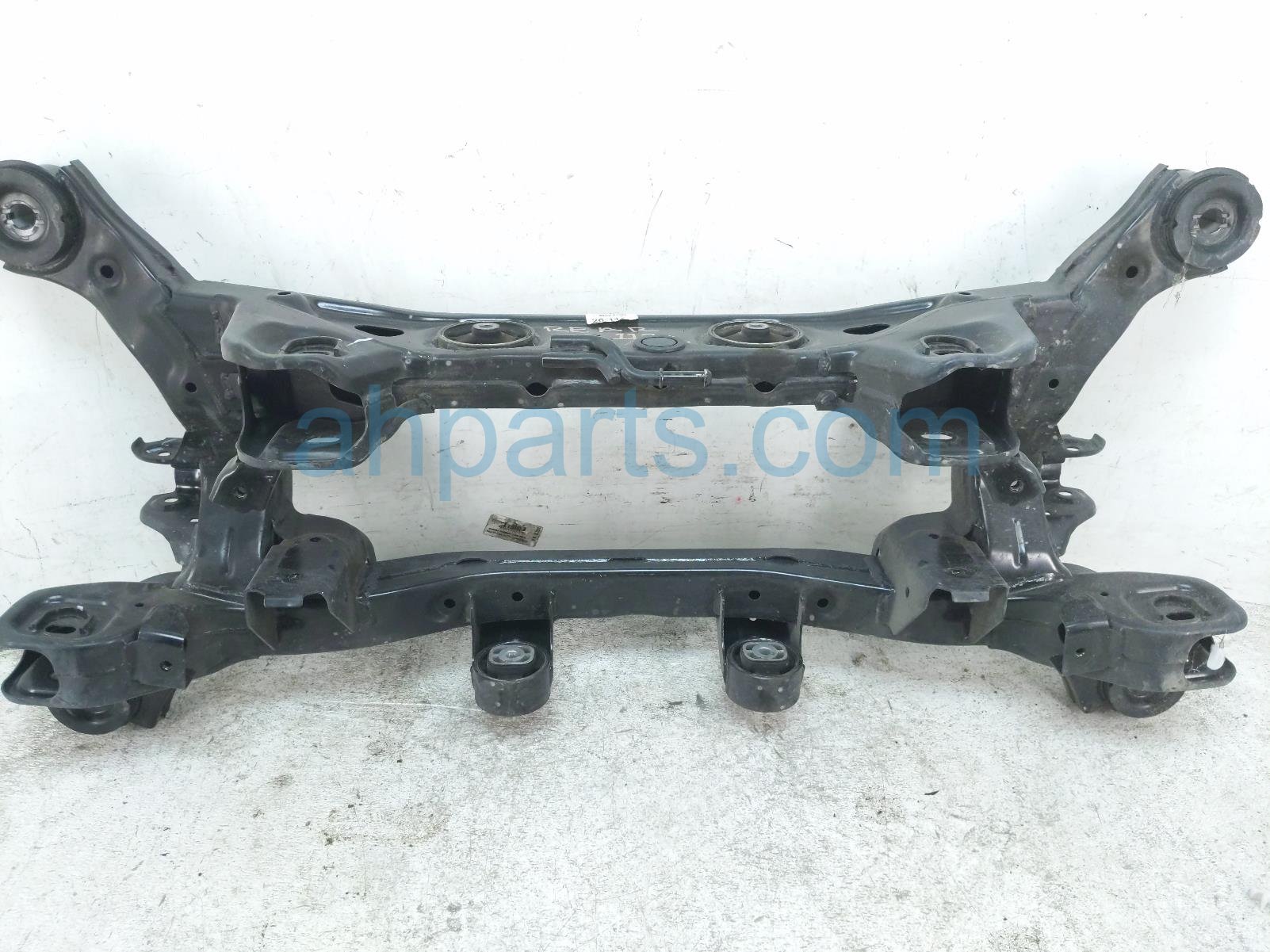 2023 Kia Telluride Crossmember Rear Sub Frame / Cradle 55405 S8AB0 Replacement 2023 Kia Telluride Crossmember Rear Sub Frame / Cradle 55405 S8AB0 Replacement thumbnail
