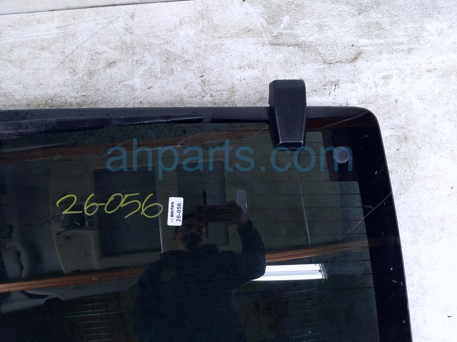 2017 Jeep Wrangler Back Glass Rear Windshield W/motor Assy 511038AA Replacement 2017 Jeep Wrangler Back Glass Rear Windshield W/motor Assy 511038AA Replacement thumbnail