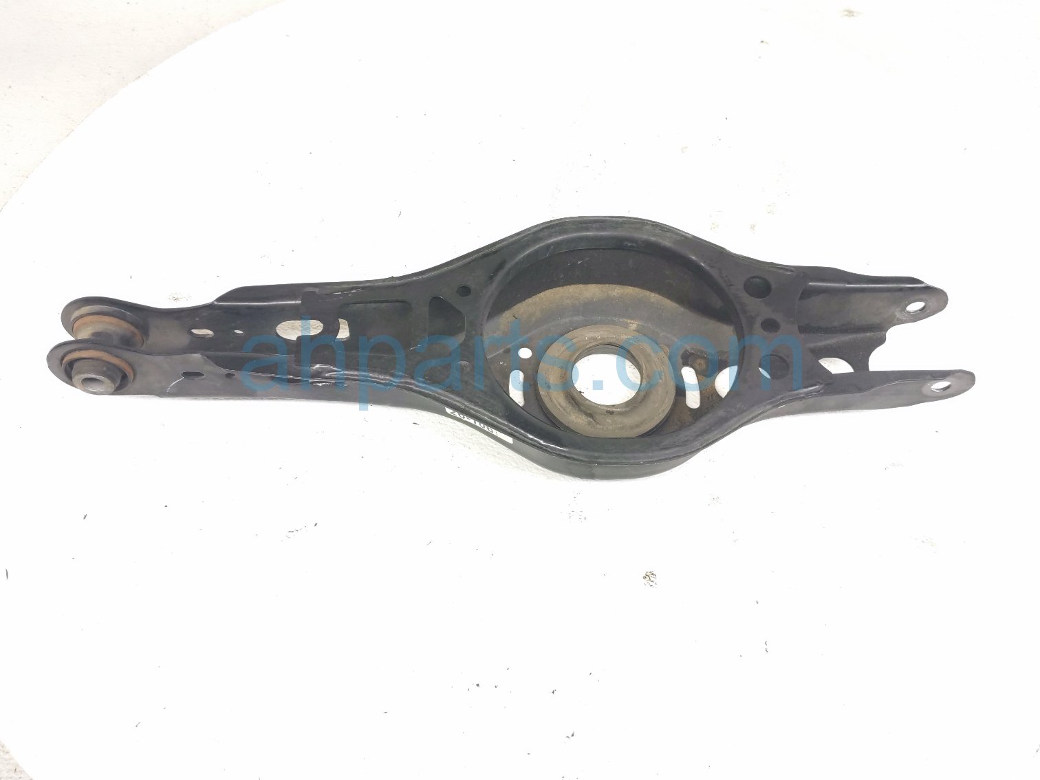 Toyota RR/RH SPRING SEAT LOWER CONTROL ARM