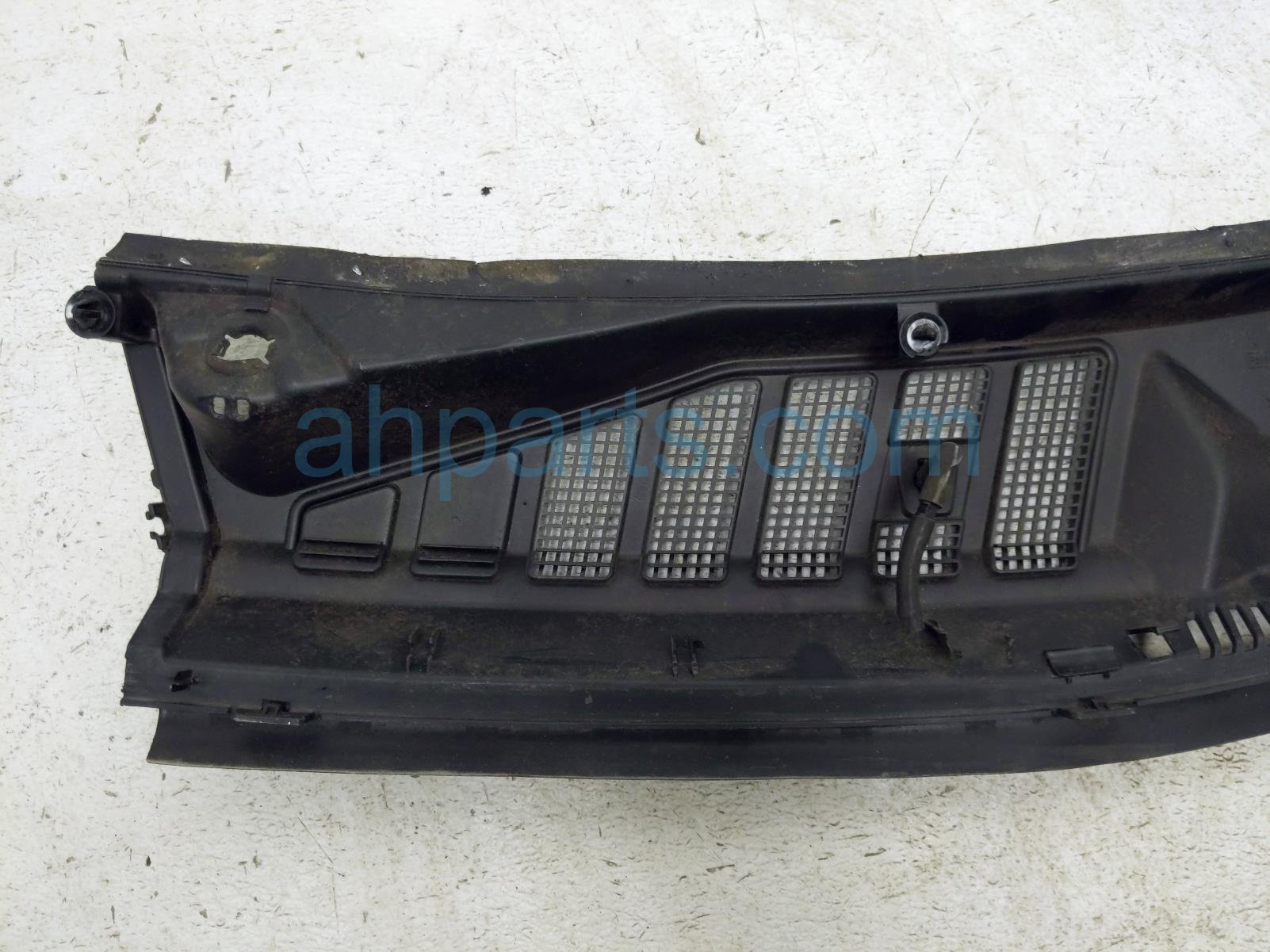 2018 Ford F150 Cover Passenger Windshield Cowl Grille Panel FL3Z 15022A68 B Replacement 2018 Ford F150 Cover Passenger Windshield Cowl Grille Panel FL3Z 15022A68 B Replacement thumbnail