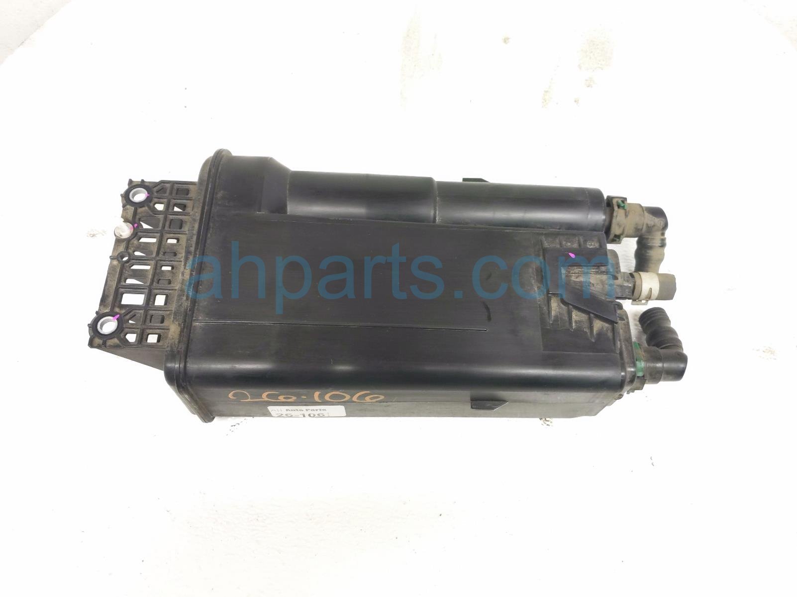 Toyota FUEL VAPOR CHARCOAL CANISTER - 1.8L
