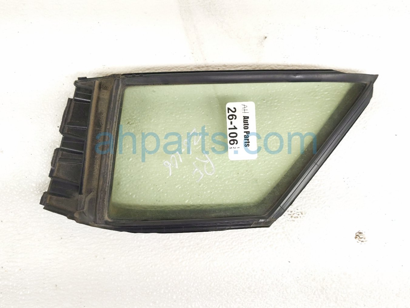 Toyota FR/RH DOOR VENT GLASS WINDOW