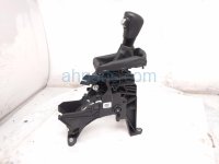 Honda A/T FLOOR SHIFTER W/KNOB - 2.0L Honda A/T FLOOR SHIFTER W/KNOB - 2.0L