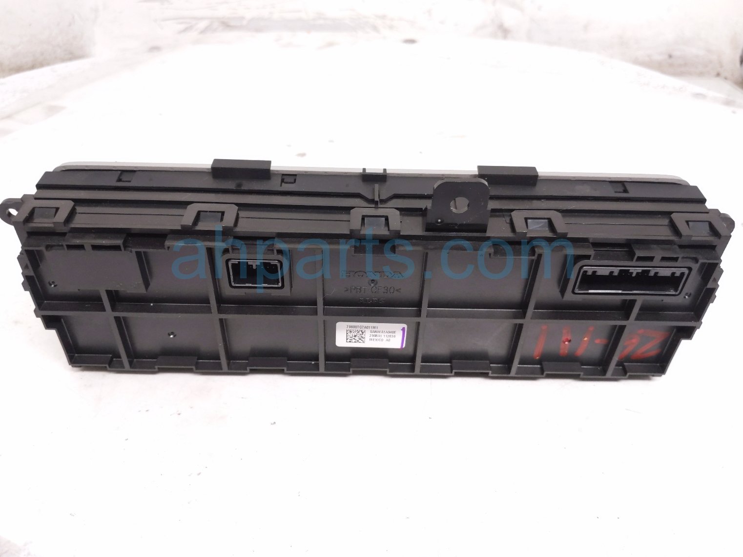 2019 Honda Pilot Temperature Climate Heater/ac Control(on Dash) 79600 TG7 A01ZB Replacement 2019 Honda Pilot Temperature Climate Heater/ac Control(on Dash) 79600 TG7 A01ZB Replacement thumbnail