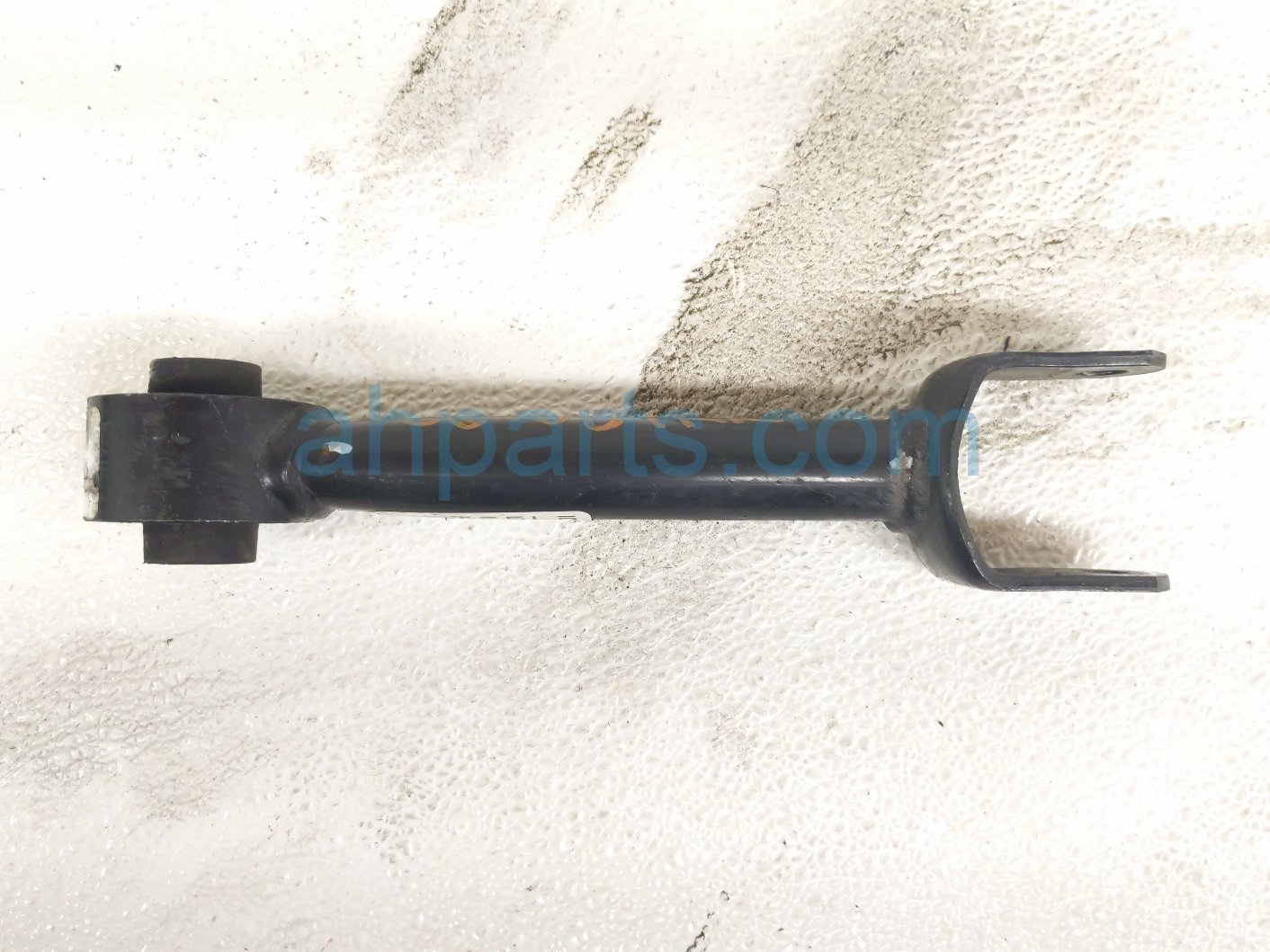 Tesla RR/RH FORWARD UPPER CONTROL ARM Tesla RR/RH FORWARD UPPER CONTROL ARM