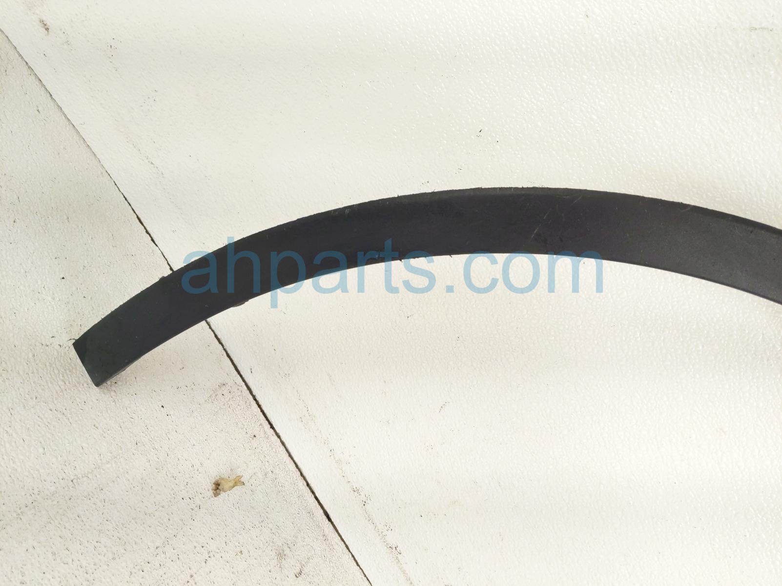 2021 Tesla Model Y Front Driver Fender Flare White 1494185 00 C Replacement 2021 Tesla Model Y Front Driver Fender Flare White 1494185 00 C Replacement thumbnail