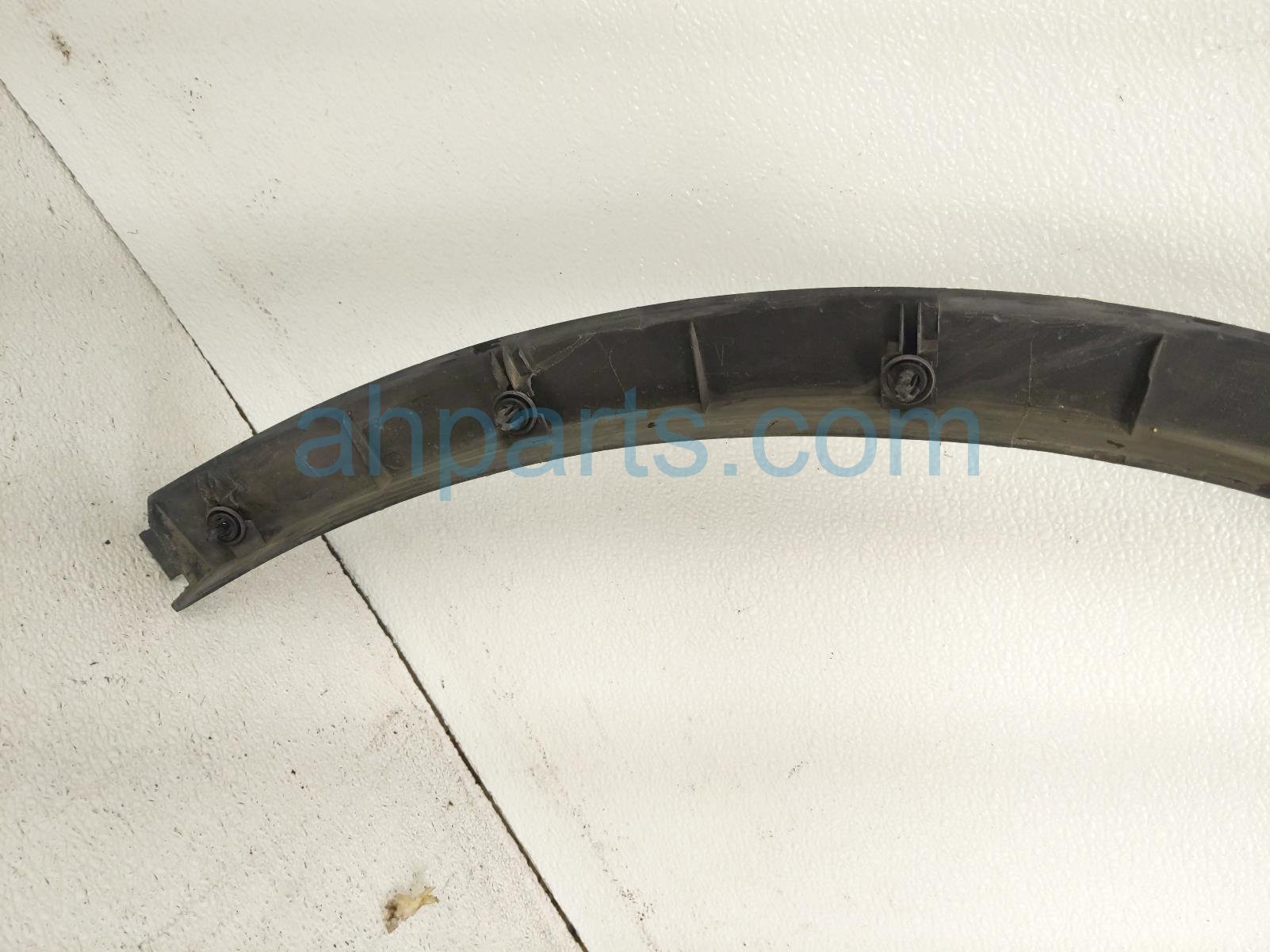 2021 Tesla Model Y Front Driver Fender Flare White 1494185 00 C Replacement 2021 Tesla Model Y Front Driver Fender Flare White 1494185 00 C Replacement thumbnail