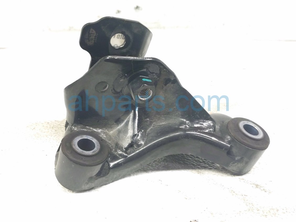 2021 Tesla Model Y Engine/motor Driver Motor Mount Bracket 1110233 00 C Replacement 2021 Tesla Model Y Engine/motor Driver Motor Mount Bracket 1110233 00 C Replacement thumbnail