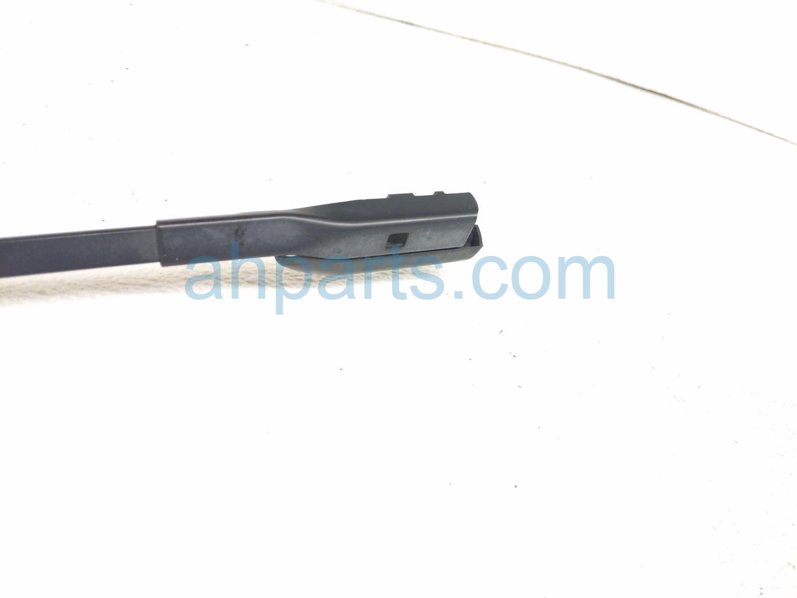 2021 Tesla Model Y Driver Windshield Wiper Arm 1490245 00 A Replacement 2021 Tesla Model Y Driver Windshield Wiper Arm 1490245 00 A Replacement thumbnail