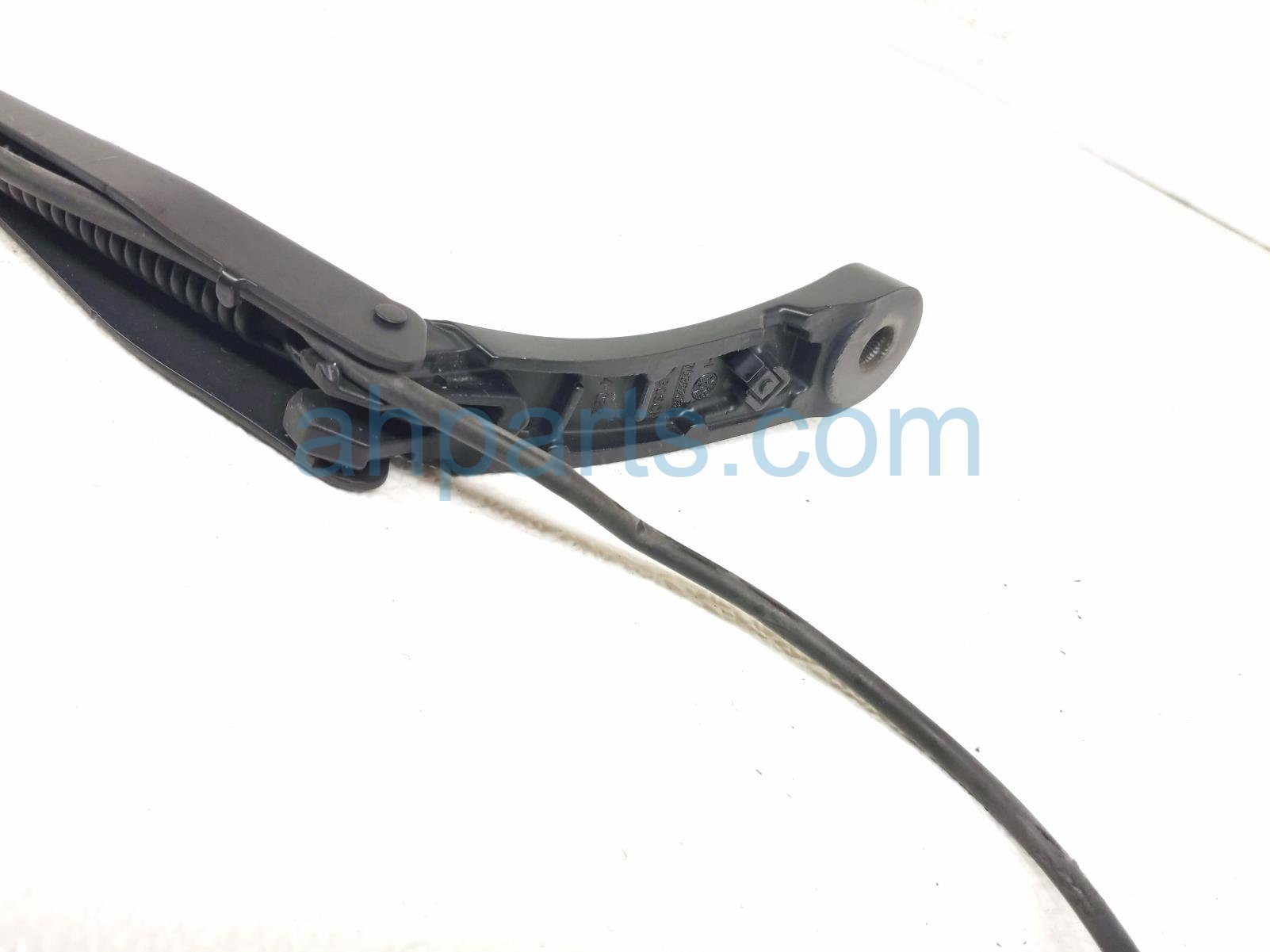 2021 Tesla Model Y Driver Windshield Wiper Arm 1490245 00 A Replacement 2021 Tesla Model Y Driver Windshield Wiper Arm 1490245 00 A Replacement thumbnail