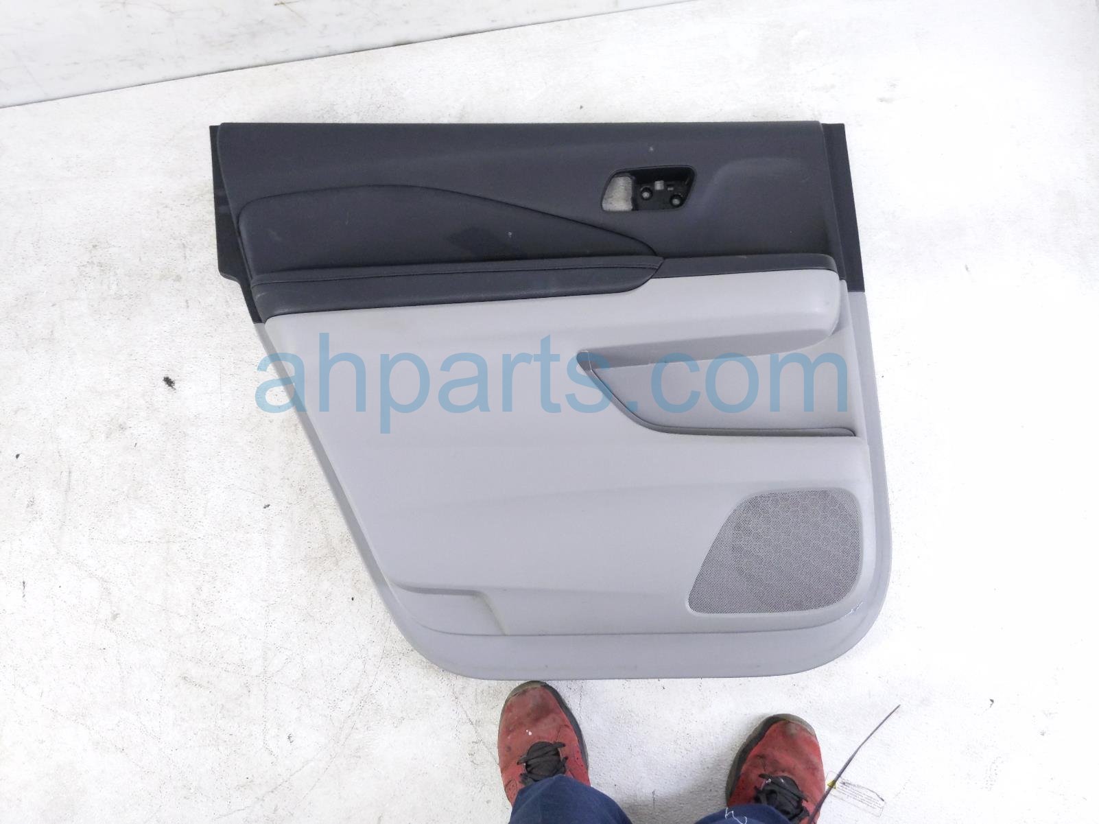 Honda RR/LH INTERIOR DOOR PANEL - GREY