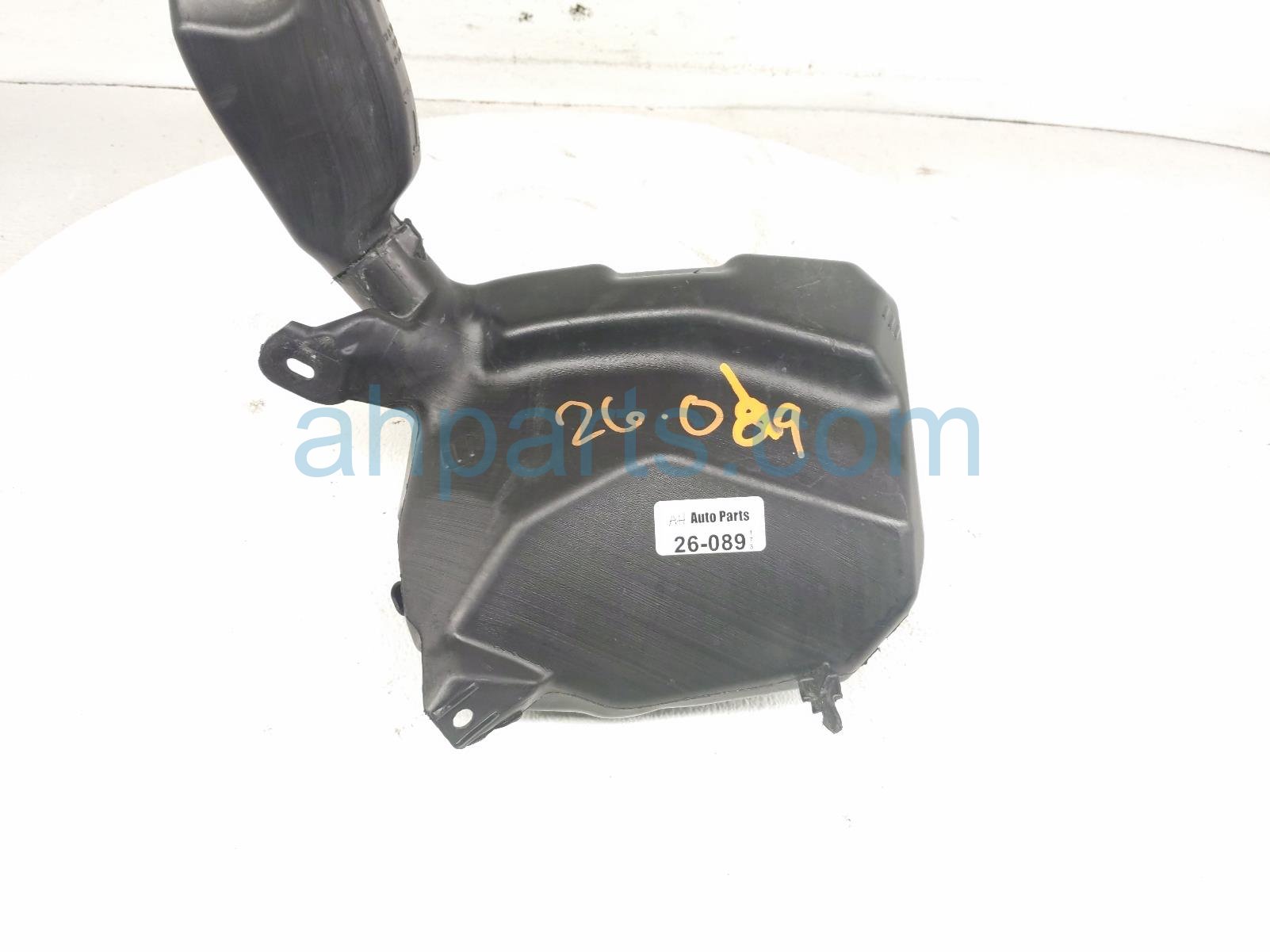 2021 Tesla Model Y Windshield Washer Reservoir Tank 1490400 00 B Replacement 2021 Tesla Model Y Windshield Washer Reservoir Tank 1490400 00 B Replacement thumbnail