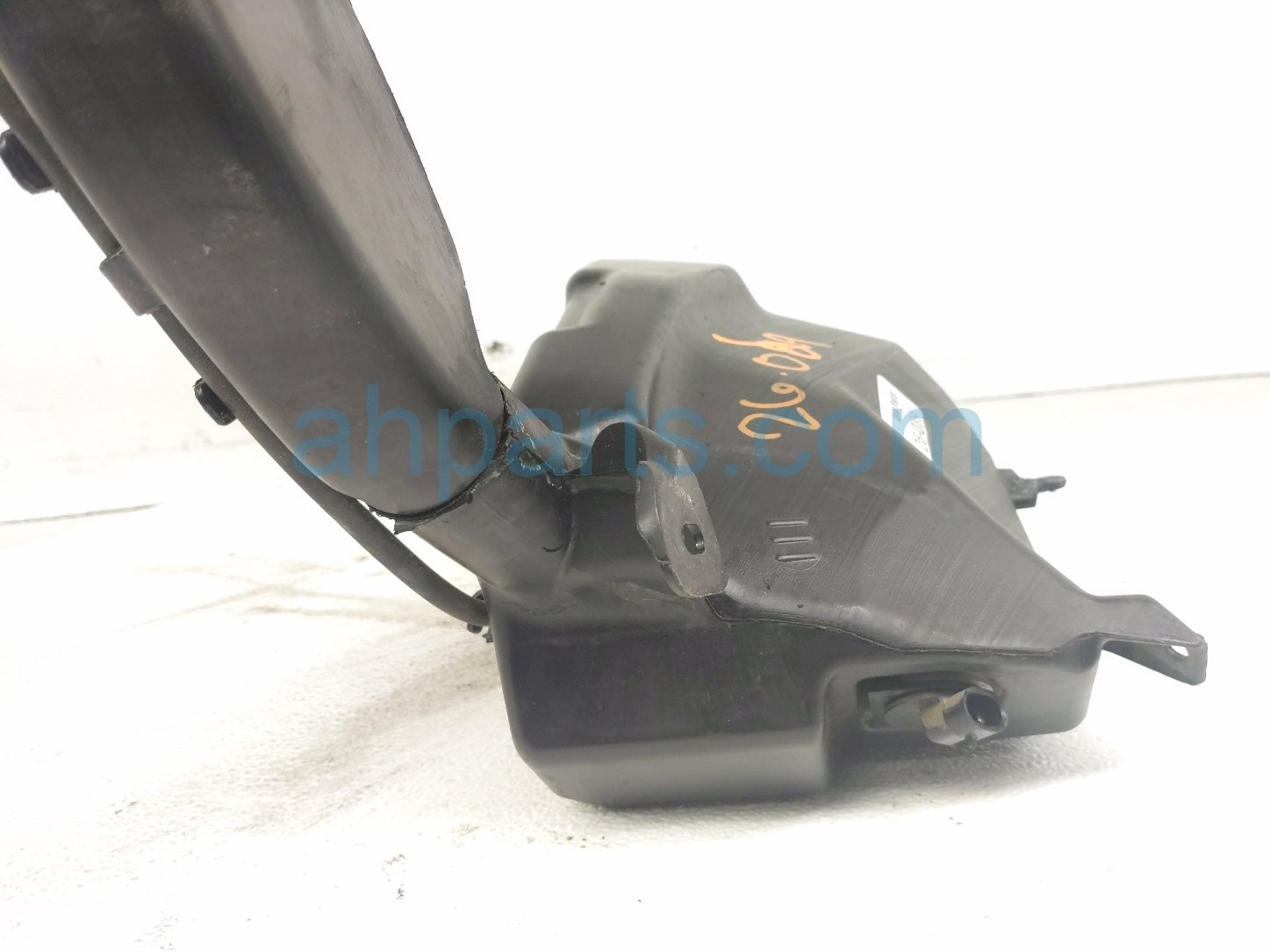 2021 Tesla Model Y Windshield Washer Reservoir Tank 1490400 00 B Replacement 2021 Tesla Model Y Windshield Washer Reservoir Tank 1490400 00 B Replacement thumbnail