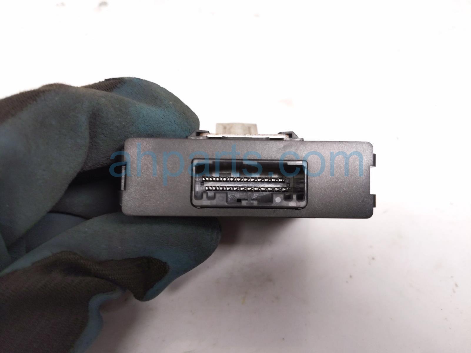 2024 Honda Accord Parking Assist Ctrl Mod rr/lh 39670 30A P02 Replacement 2024 Honda Accord Parking Assist Ctrl Mod rr/lh 39670 30A P02 Replacement thumbnail