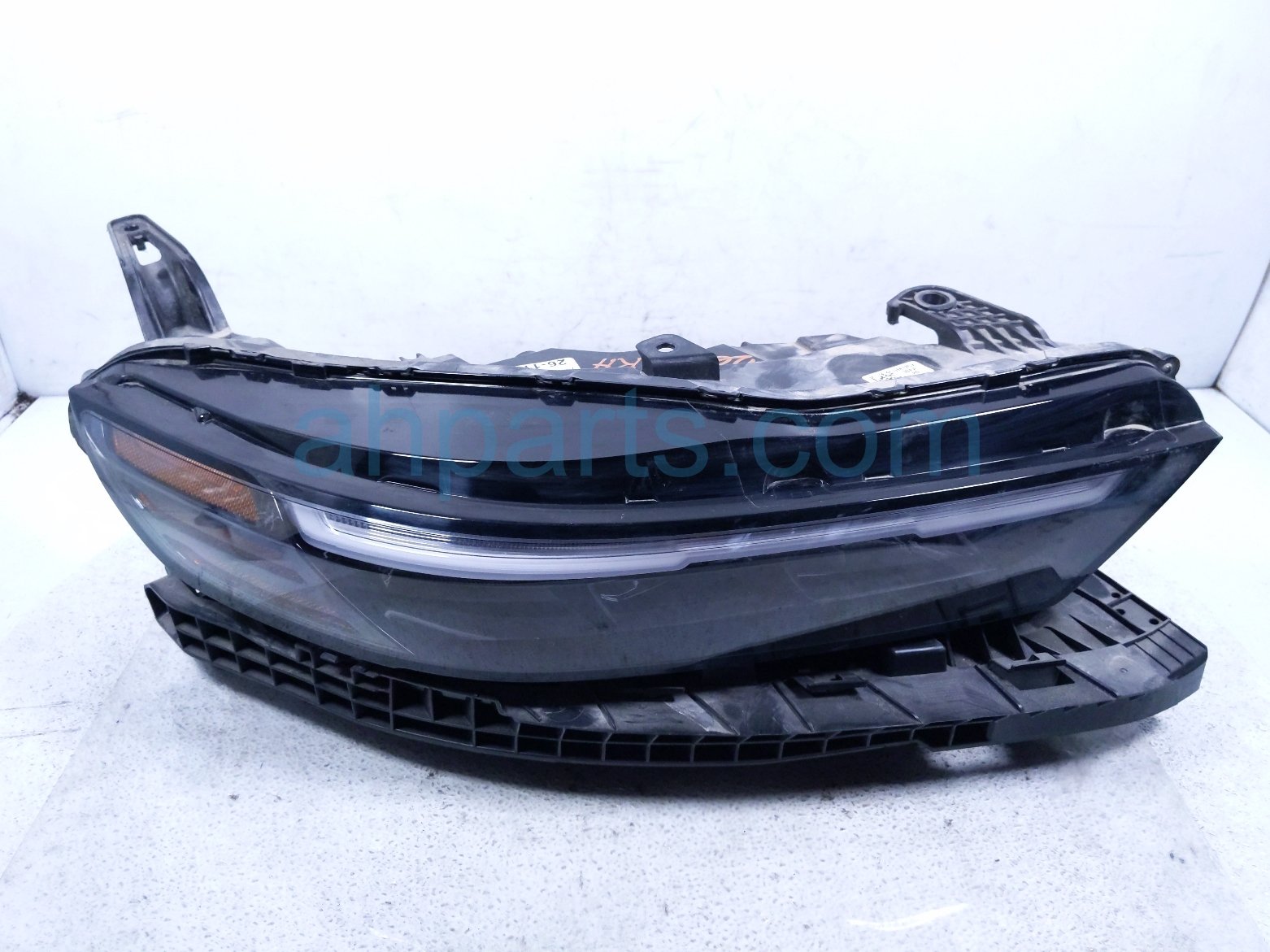 Honda RH HEADLAMP / LIGHT