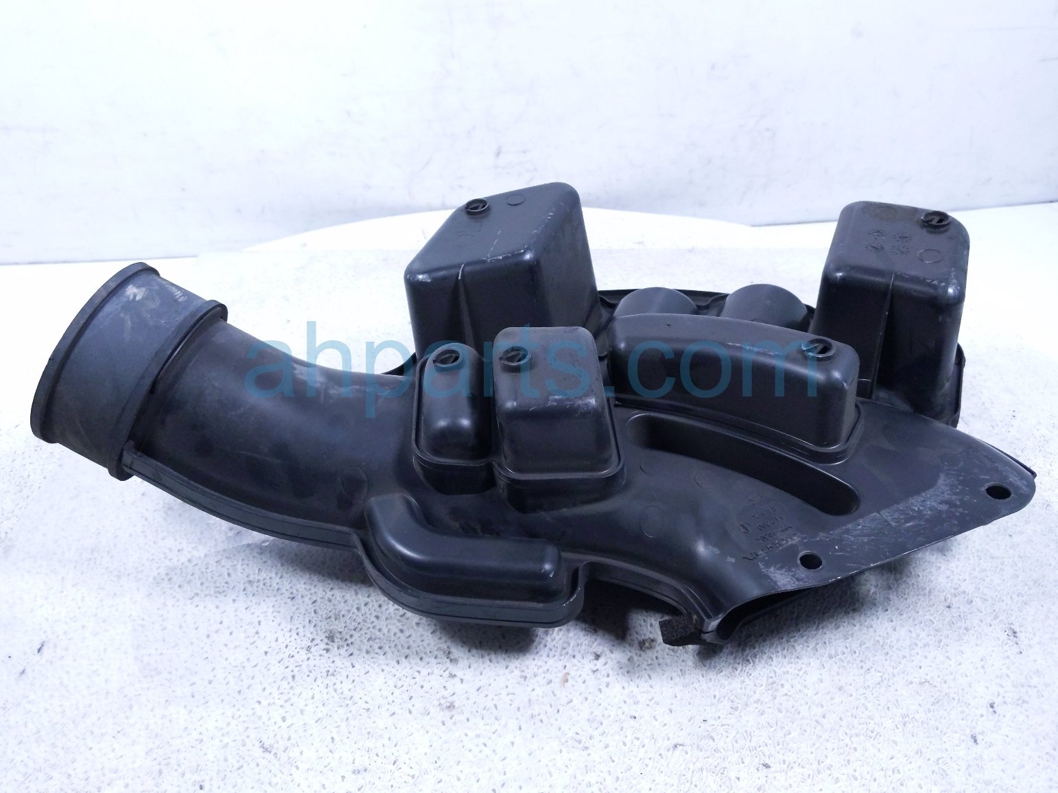 2019 Honda Pilot Air Intake Tube A Assy 7243 RLV A10 Replacement 2019 Honda Pilot Air Intake Tube A Assy 7243 RLV A10 Replacement thumbnail