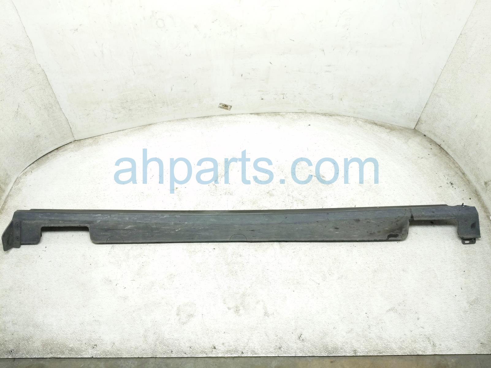 Honda RH SIDE SKIRT / MOLDING - BLACK