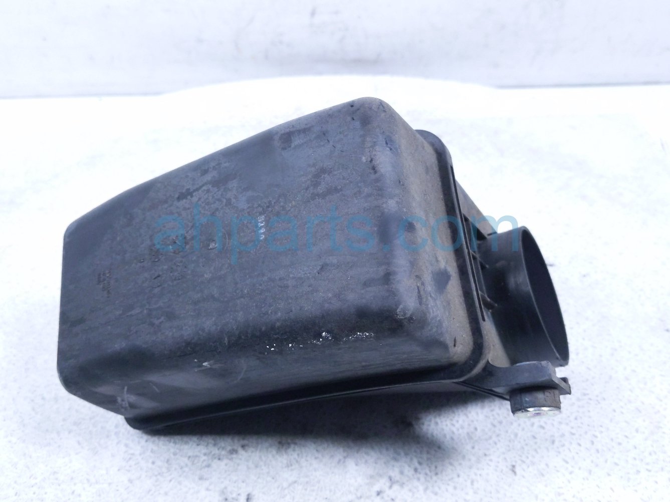 Honda AIR CLEANER RESONATOR CHAMBER