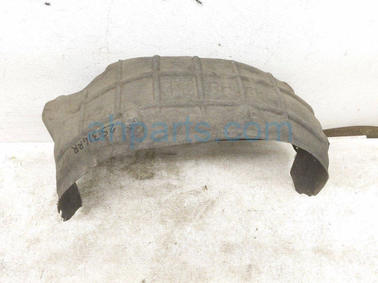 2021 Nissan Rogue Rear Passenger Inner Fender Liner 76748 6RR0B Replacement 2021 Nissan Rogue Rear Passenger Inner Fender Liner 76748 6RR0B Replacement thumbnail
