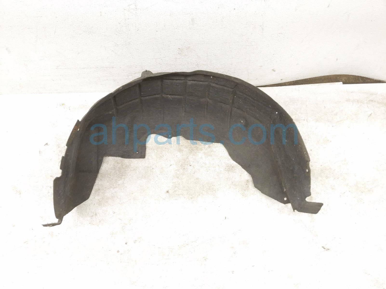 2021 Nissan Rogue Rear Passenger Inner Fender Liner 76748 6RR0B Replacement 2021 Nissan Rogue Rear Passenger Inner Fender Liner 76748 6RR0B Replacement thumbnail