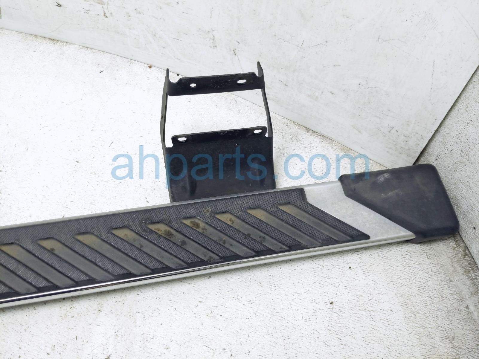 2018 Ford F150 Driver & Passenger Running Board Black FL3Z 16450 GB Replacement 2018 Ford F150 Driver & Passenger Running Board Black FL3Z 16450 GB Replacement thumbnail