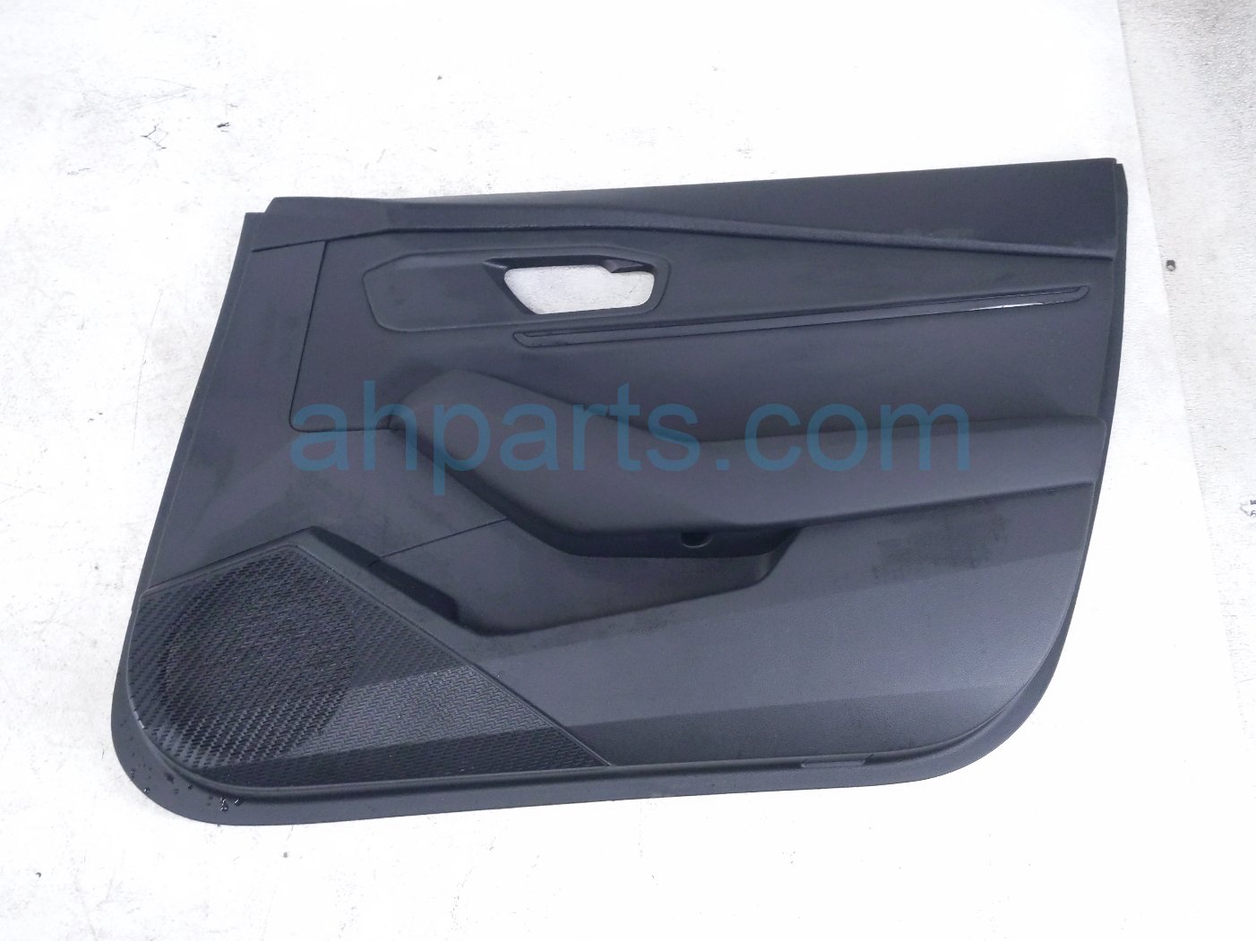 Honda FR/RH INTERIOR DOOR PANEL - BLACK