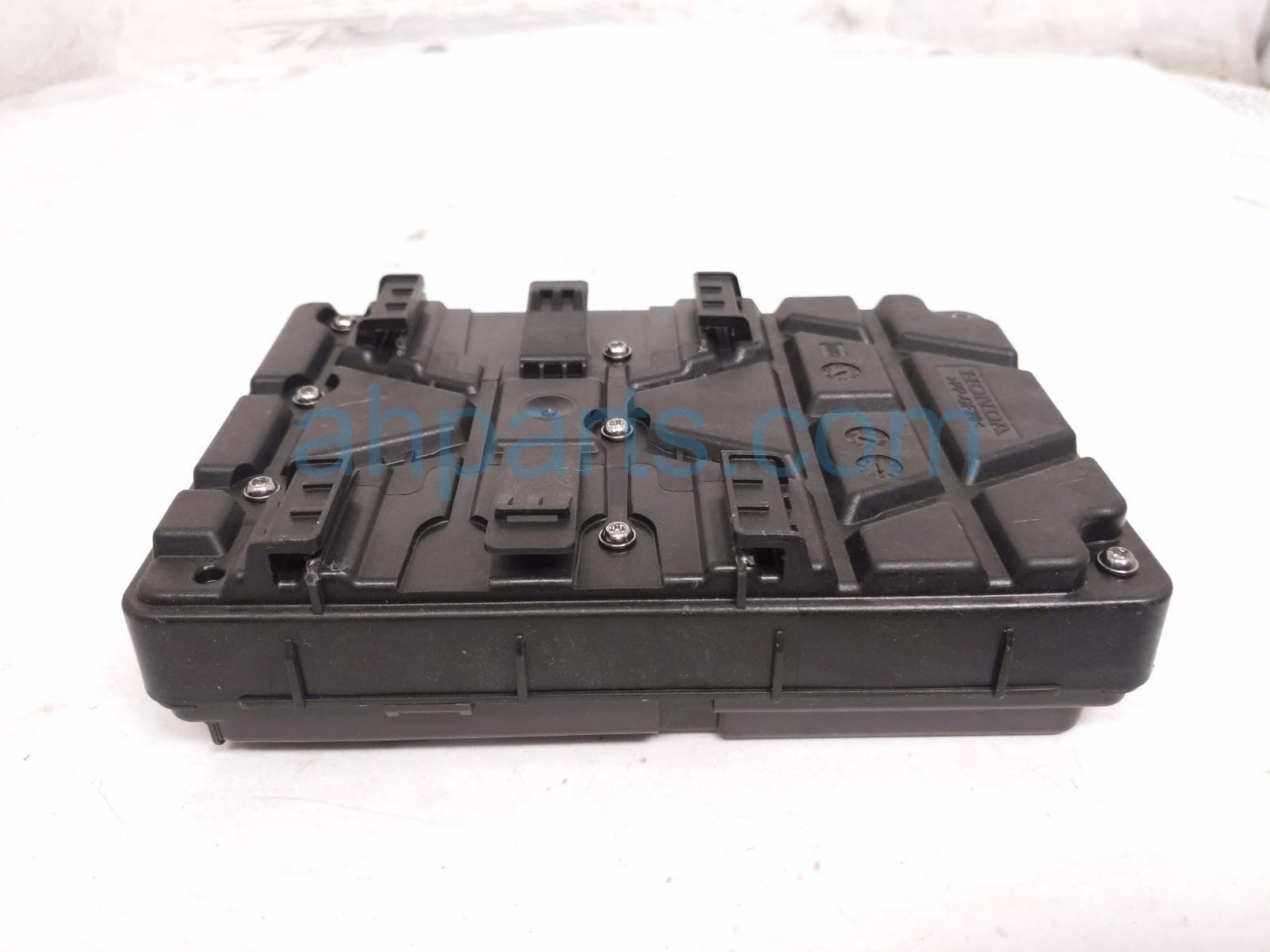 2024 Honda Accord Body Control Module Unit Front Driver 38800 30A AD1 Replacement 2024 Honda Accord Body Control Module Unit Front Driver 38800 30A AD1 Replacement thumbnail