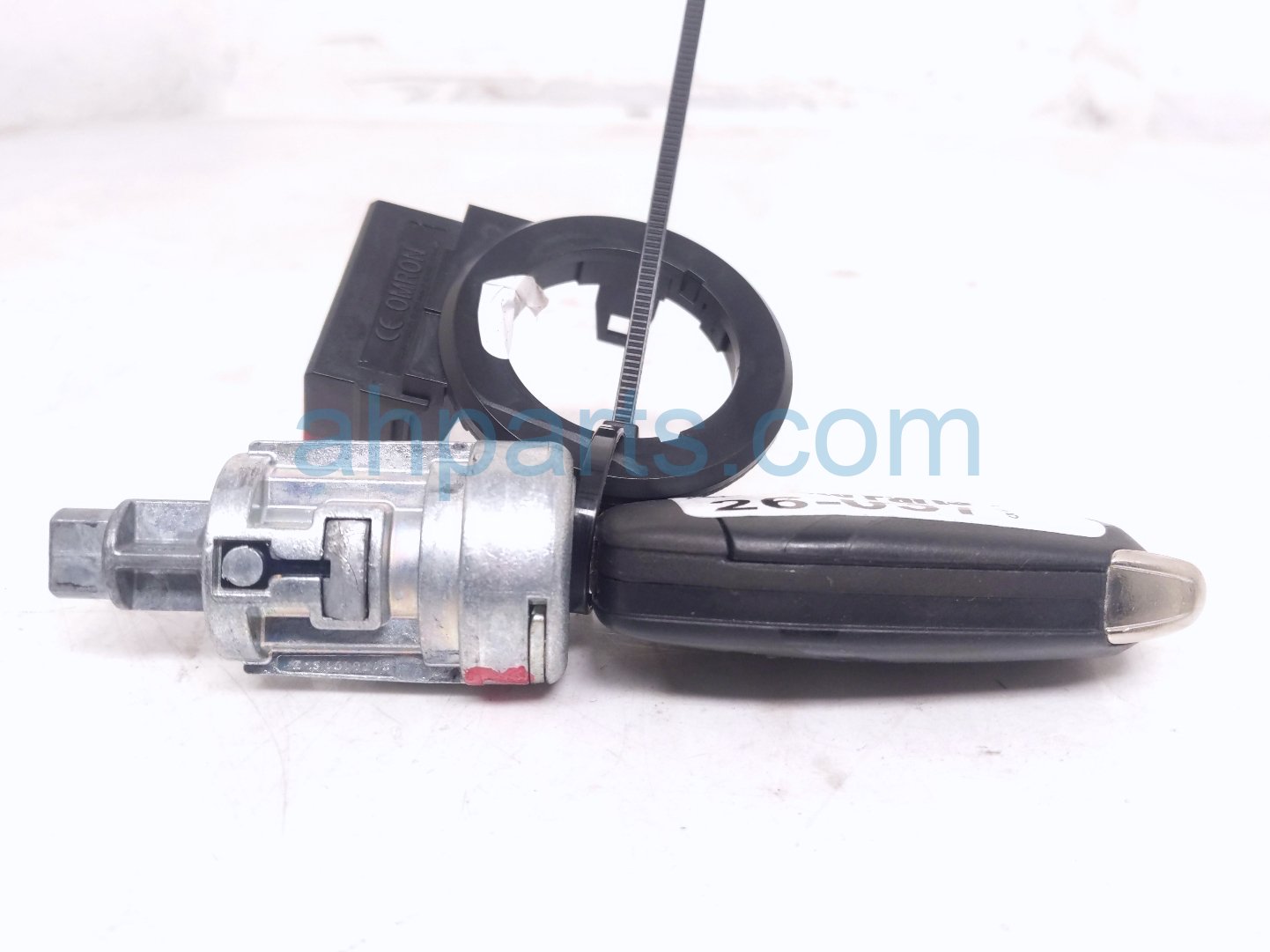 2018 Ford F150 Column Switch Ignition Lock Cylinder + Key DS7T 15607 BB Replacement 2018 Ford F150 Column Switch Ignition Lock Cylinder + Key DS7T 15607 BB Replacement thumbnail