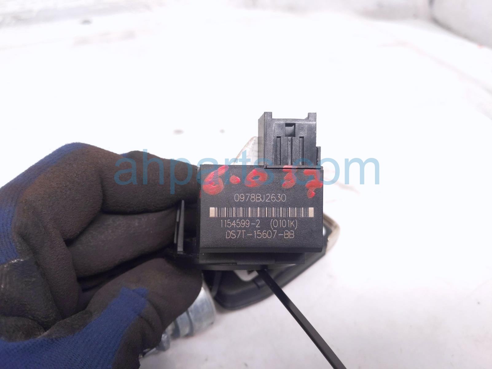 2018 Ford F150 Column Switch Ignition Lock Cylinder + Key DS7T 15607 BB Replacement 2018 Ford F150 Column Switch Ignition Lock Cylinder + Key DS7T 15607 BB Replacement thumbnail