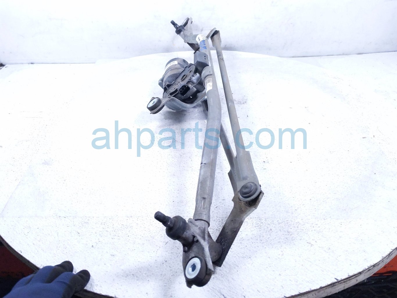 2016 Chevy Silverado 1500 Front Arms Frt Windshield Wiper Motor & Linkage 23407637 Replacement 2016 Chevy Silverado 1500 Front Arms Frt Windshield Wiper Motor & Linkage 23407637 Replacement thumbnail