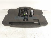 Honda 3 TOOLS + SCISSOR JACK W/FOAM HOLDER Honda 3 TOOLS + SCISSOR JACK W/FOAM HOLDER