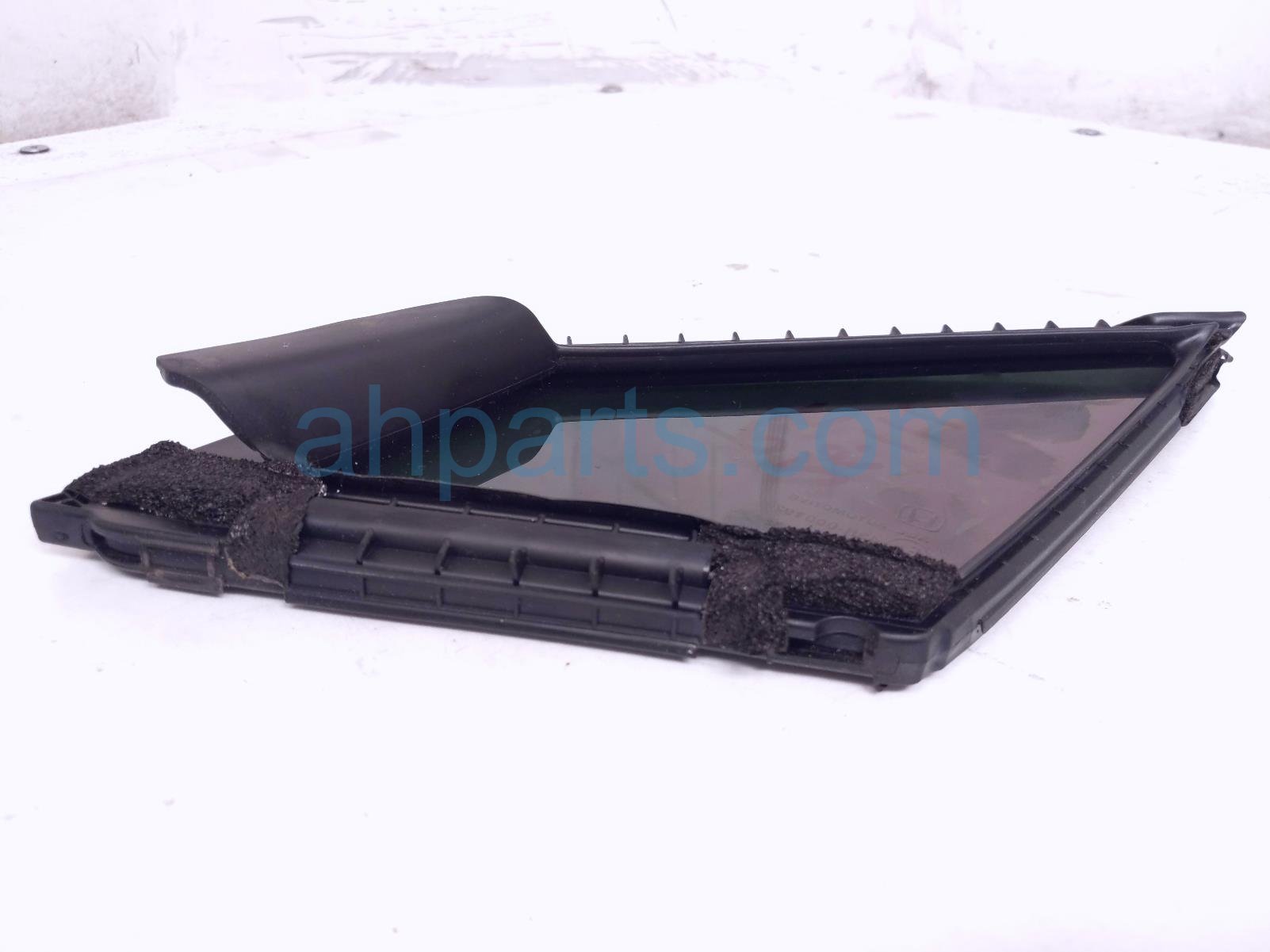 2019 Honda Pilot Windows / Front Passenger Door Vent Glass Window 73330 TG7 A01 Replacement 2019 Honda Pilot Windows / Front Passenger Door Vent Glass Window 73330 TG7 A01 Replacement thumbnail
