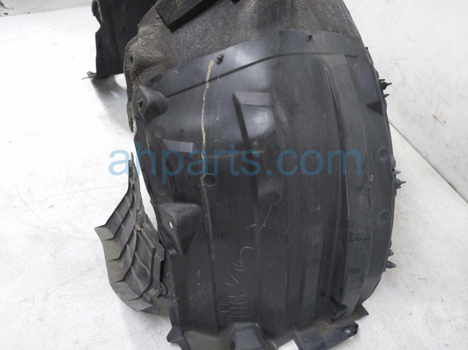2019 Lexus Es300h Front Driver Inner Fender Liner 65638 33120 Replacement 2019 Lexus Es300h Front Driver Inner Fender Liner 65638 33120 Replacement thumbnail