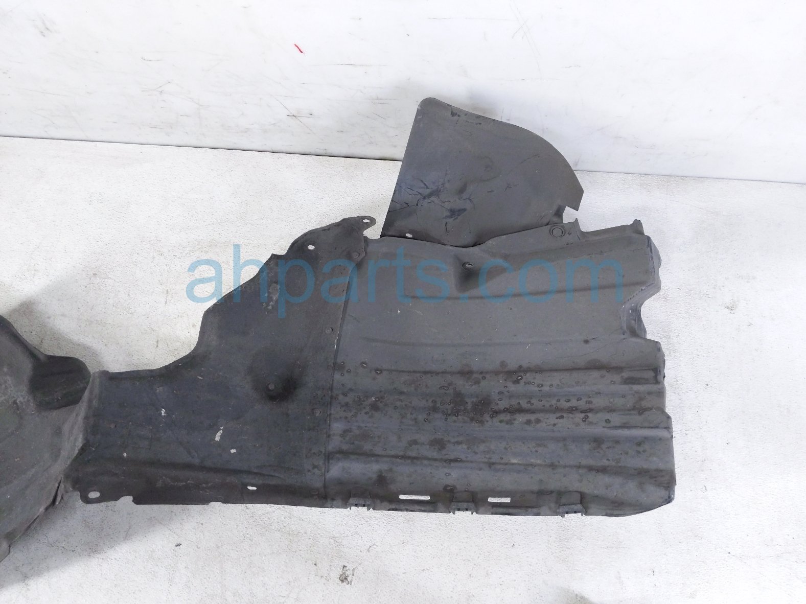 2019 Lexus Es300h Front Driver Inner Fender Liner 65638 33120 Replacement 2019 Lexus Es300h Front Driver Inner Fender Liner 65638 33120 Replacement thumbnail
