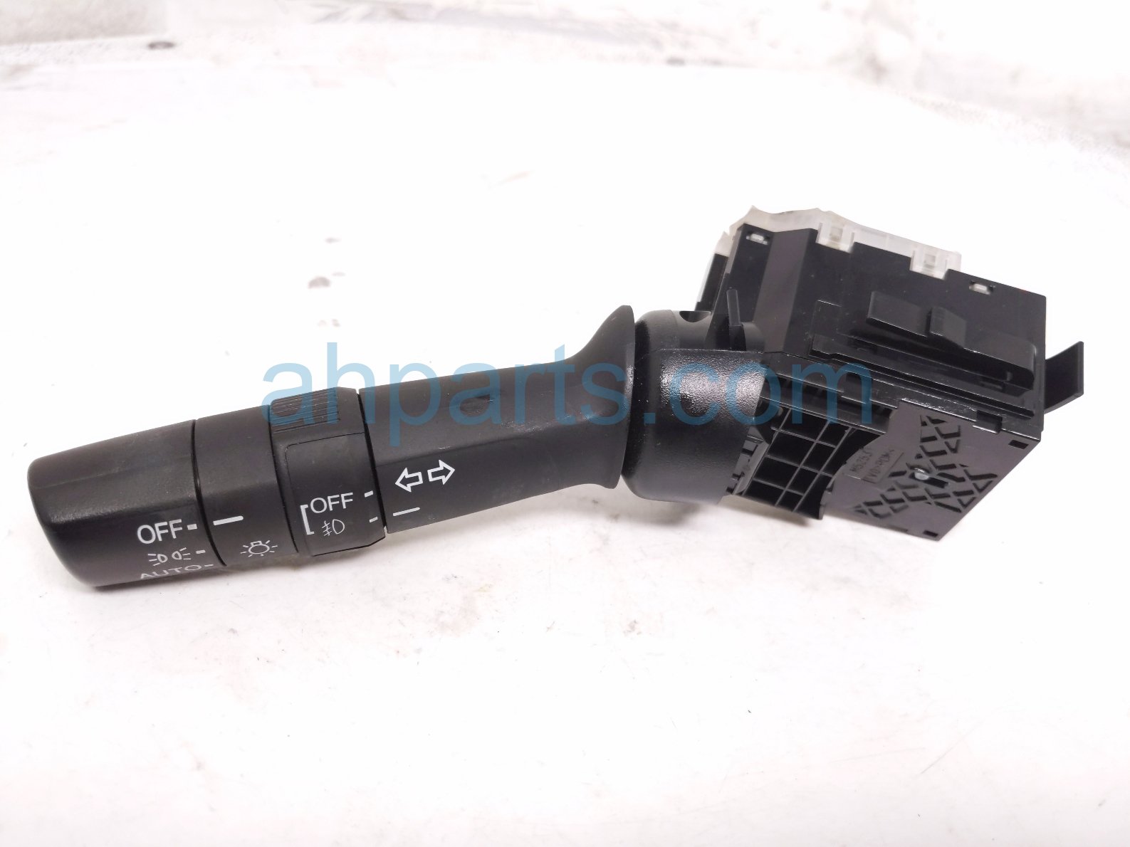 Honda HEADLAMP / SIGNAL COLUMN SWITCH