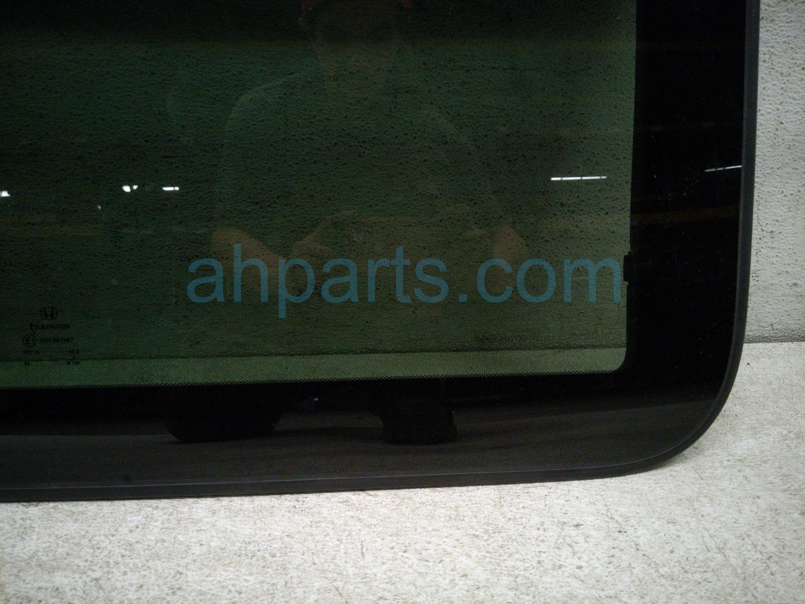 2022 Honda Odyssey Sunroof / Sun Roof Glass Window 70200 THR A01 Replacement 2022 Honda Odyssey Sunroof / Sun Roof Glass Window 70200 THR A01 Replacement thumbnail