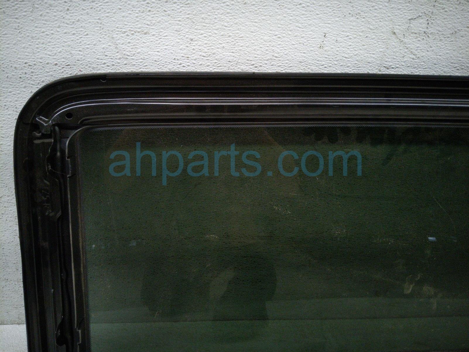 2022 Honda Odyssey Sunroof / Sun Roof Glass Window 70200 THR A01 Replacement 2022 Honda Odyssey Sunroof / Sun Roof Glass Window 70200 THR A01 Replacement thumbnail