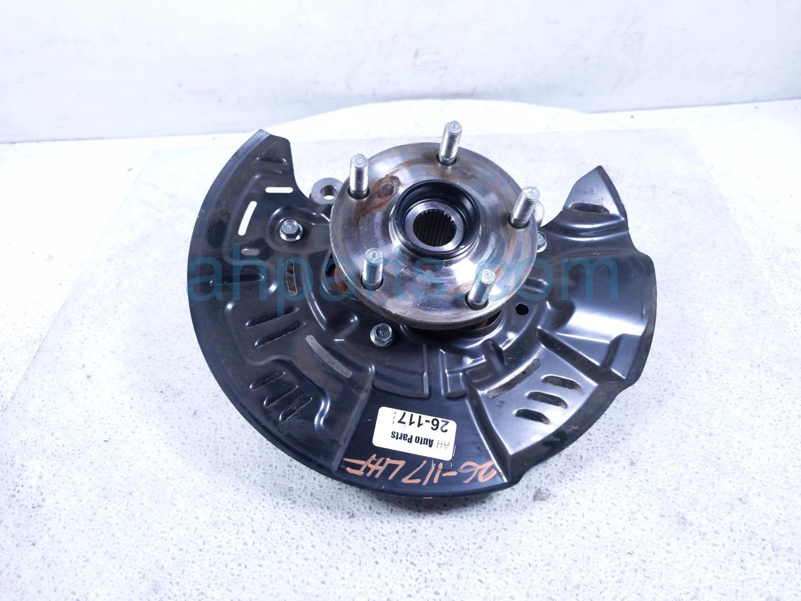 Subaru FR/LH SPINDLE KNUCKLE HUB *CHHECK